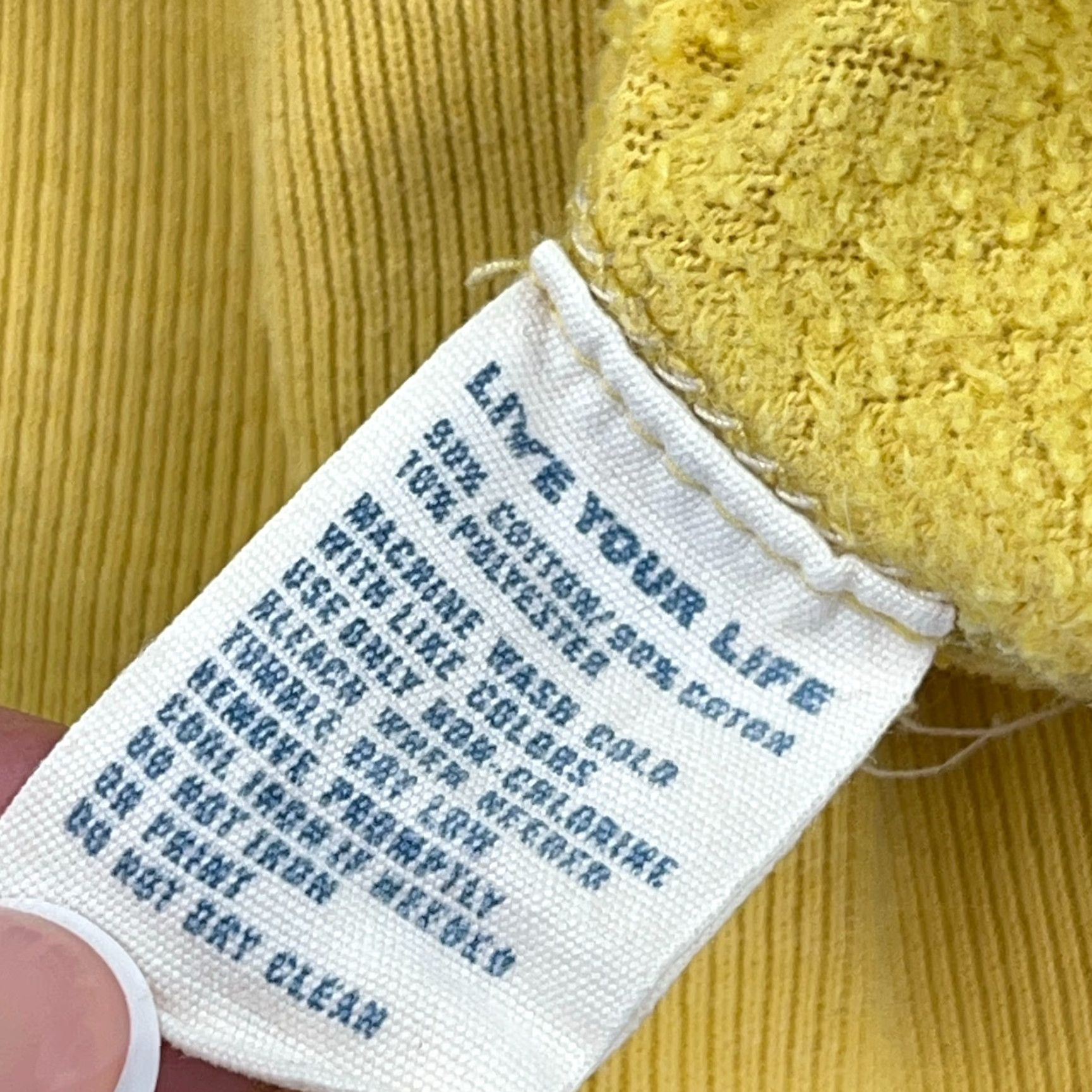 American Eagle Outfitters VINTAGE American Eagle Hoodie Shirt Women XL Yellow Pullover Fleece Logo AE77 Modern Preppy Pocketed Sweatshirt Womens Size XL / US 12-14 / IT 48-50 - 3 Thumbnail