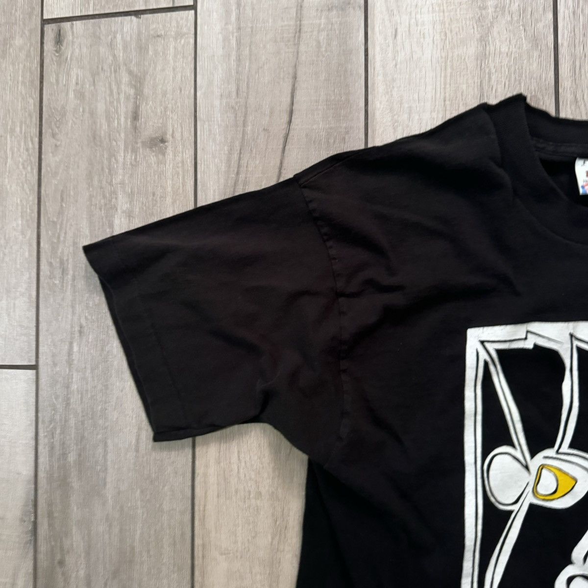 Band Tees × JNCO × Stussy Vintage 90s Black Work Rock Band Graphic Tee Fits M Size US M / EU 48-50 / 2 - 5 Thumbnail