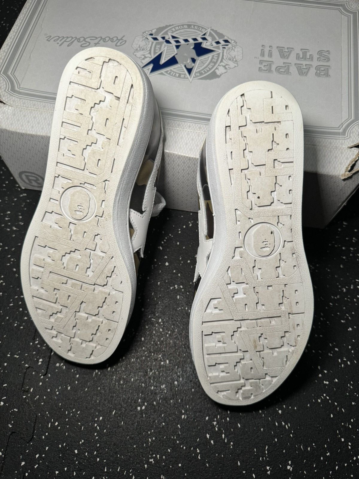 Bape 1ST CAMO SKULL STA M1 Size US 7 / EU 40 - 9 Thumbnail