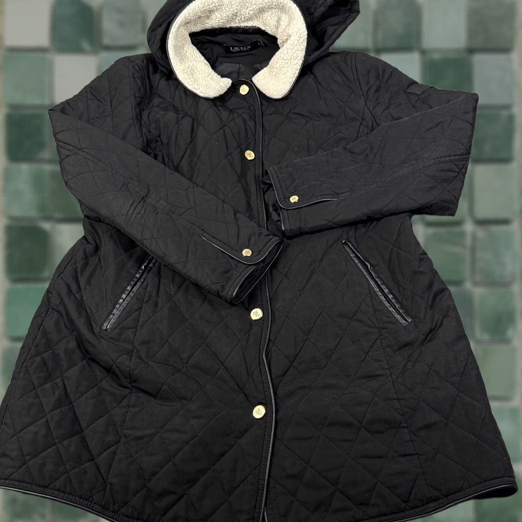 Ralph Lauren VINTAGE? No — Lauren Ralph Lauren Quilted Coat Hooded Faux Fur Trim Snap Front Black Womens Size 6 Regular Size M / US 6-8 / IT 42-44 - 1 Thumbnail