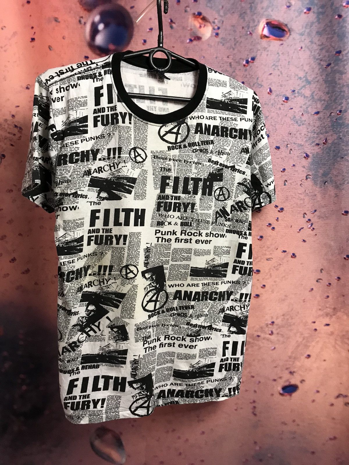 Band Tees Vintage Sex Pistols Filth And Fury band rock tee Size US M / EU 48-50 / 2 - 2 Thumbnail