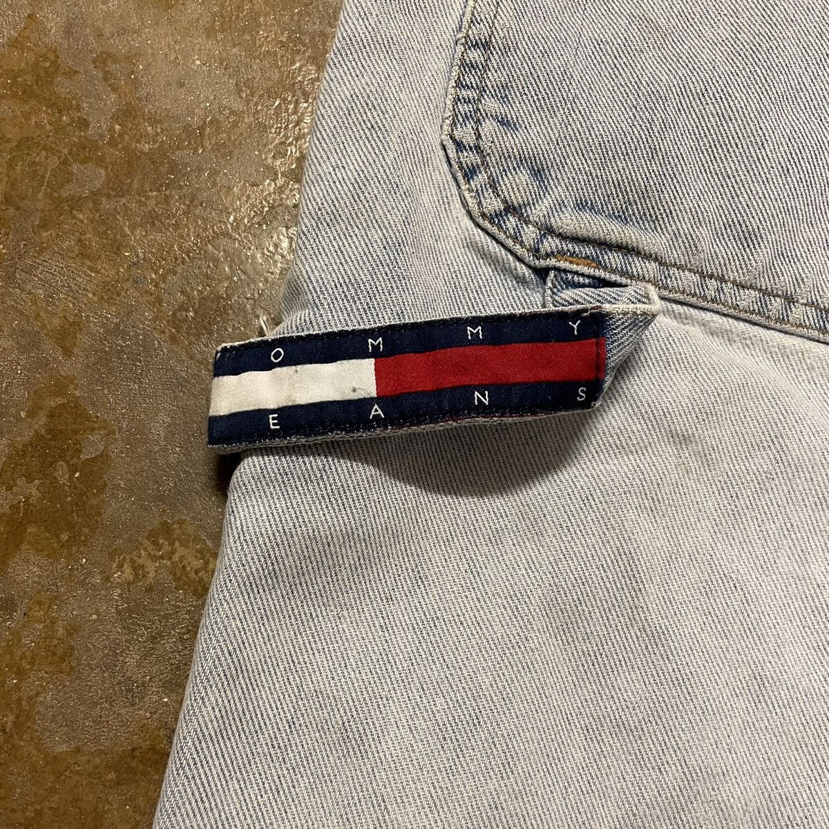 Vintage Vintage 1990’s Distressed & Worn Tommy Hilfiger Shorts Size US 32 / EU 48 - 6 Thumbnail