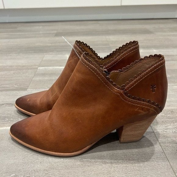 Frye Frye Leather Reed Scallop Trim Shooties Ankle Boots Size US 11 / IT 41 - 1 Thumbnail