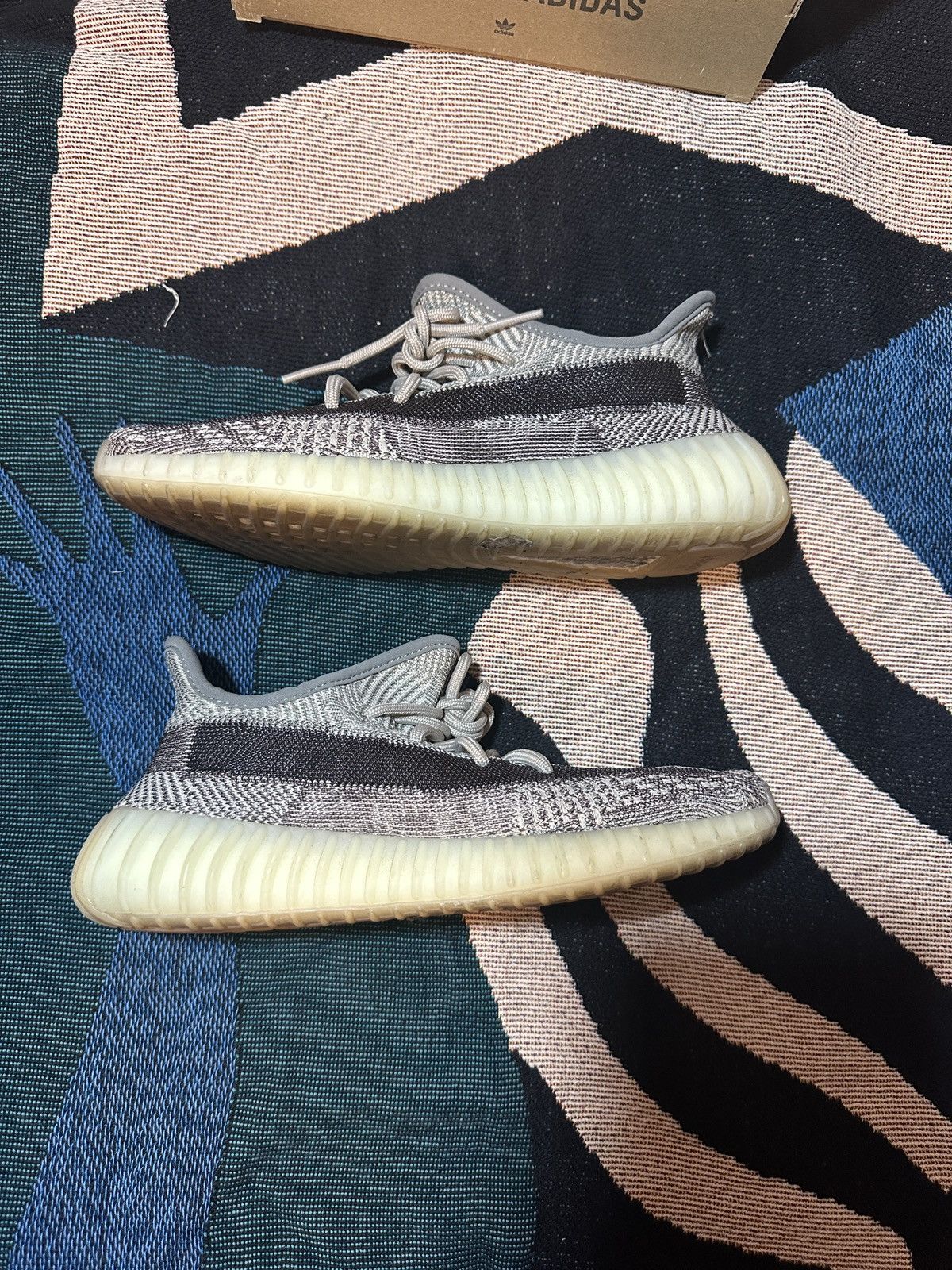Adidas Yeezy 350v2 Zyon Size US 7.5 / EU 40-41 - 3 Thumbnail