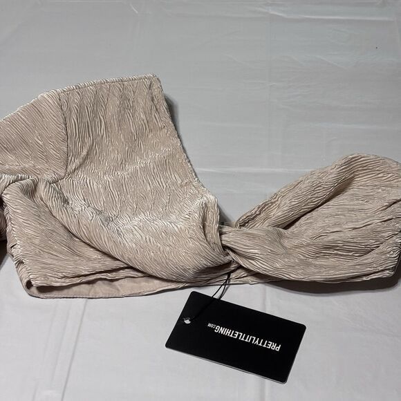PrettyLittleThing Pretty Little Thing Beige Long-Sleeved, Off-The-Shoulder 4 Size S / US 4 / IT 40 - 2 Thumbnail