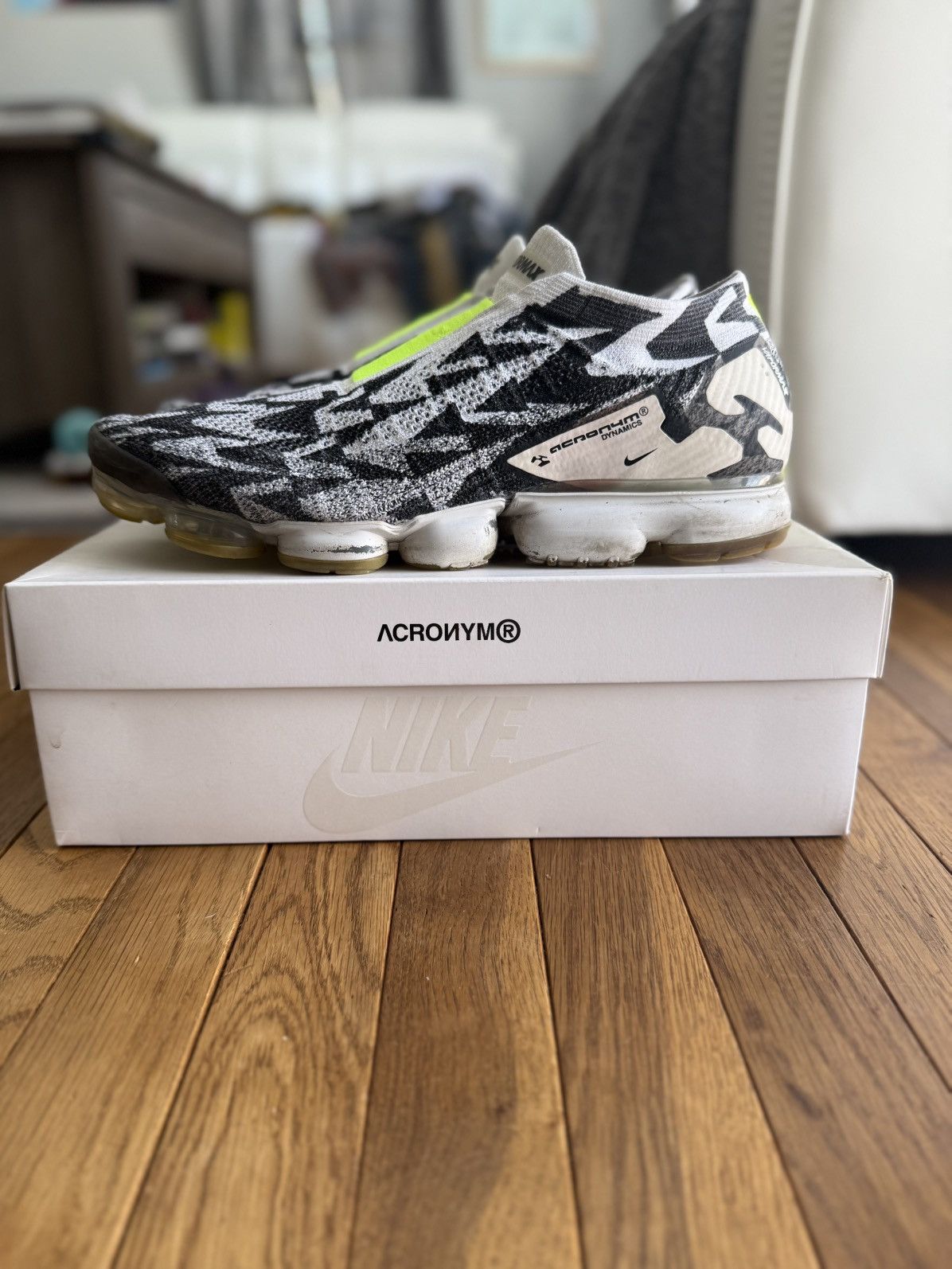 Acronym Nike Air VaporMax Moc 2 Acronym Light Bone Size US 14 / EU 47 - 1 Thumbnail