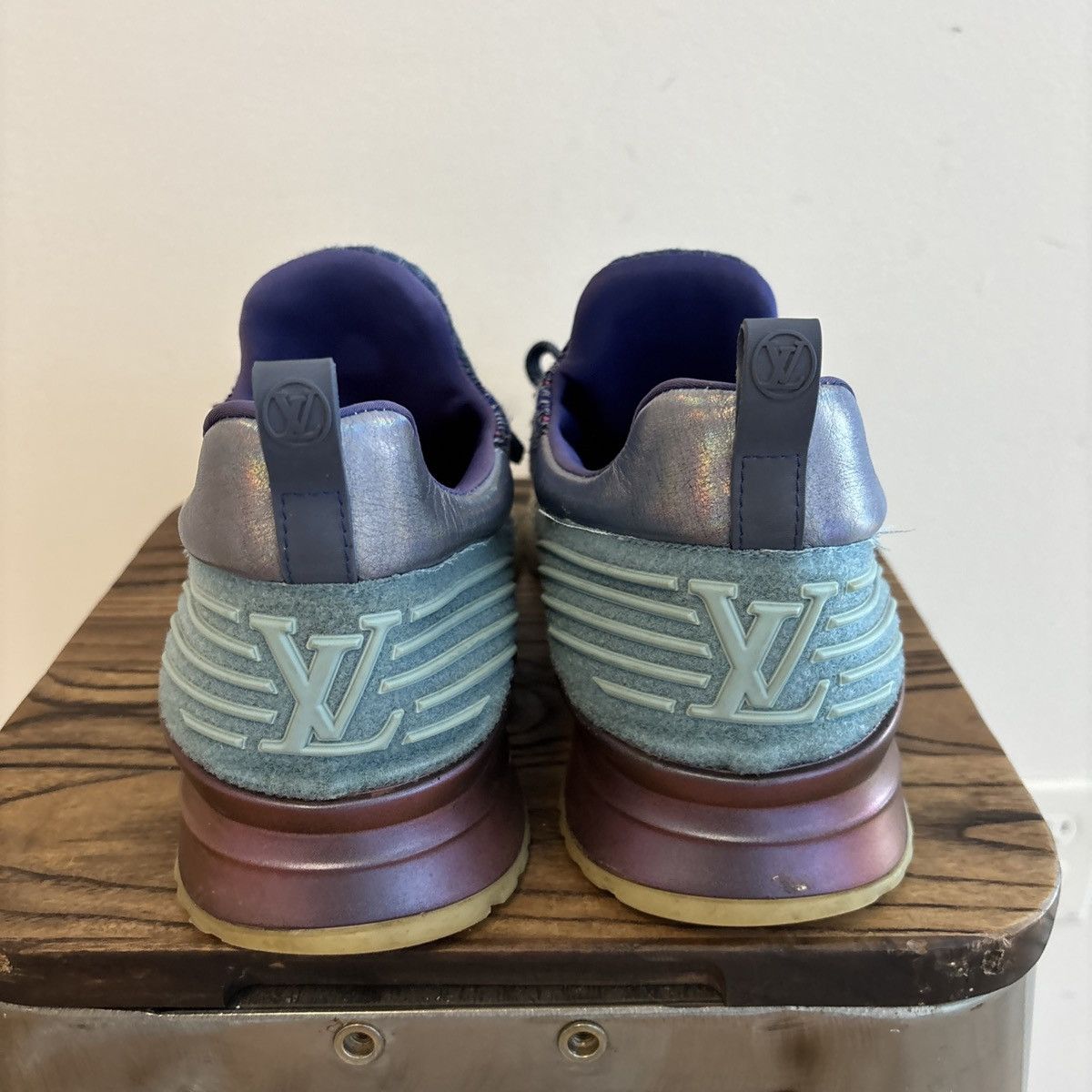 Louis Vuitton Louis vuitton VNR blue size 44 Size US 11 / EU 44 - 5 Thumbnail