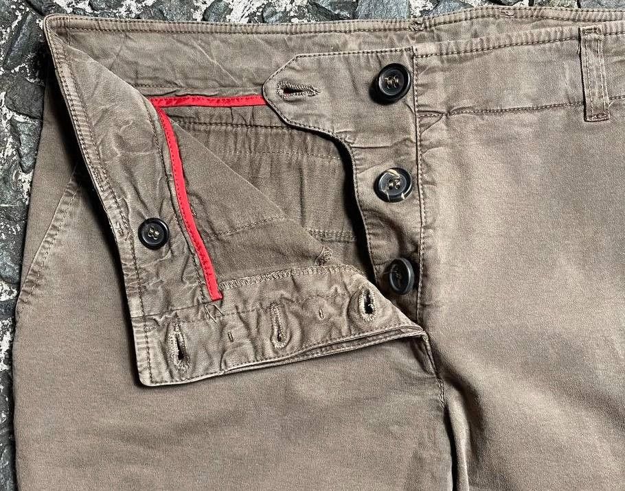 Prada Prada - Flared Red Tab Logo Pant Size 32" / US 10 / IT 46 - 6 Thumbnail