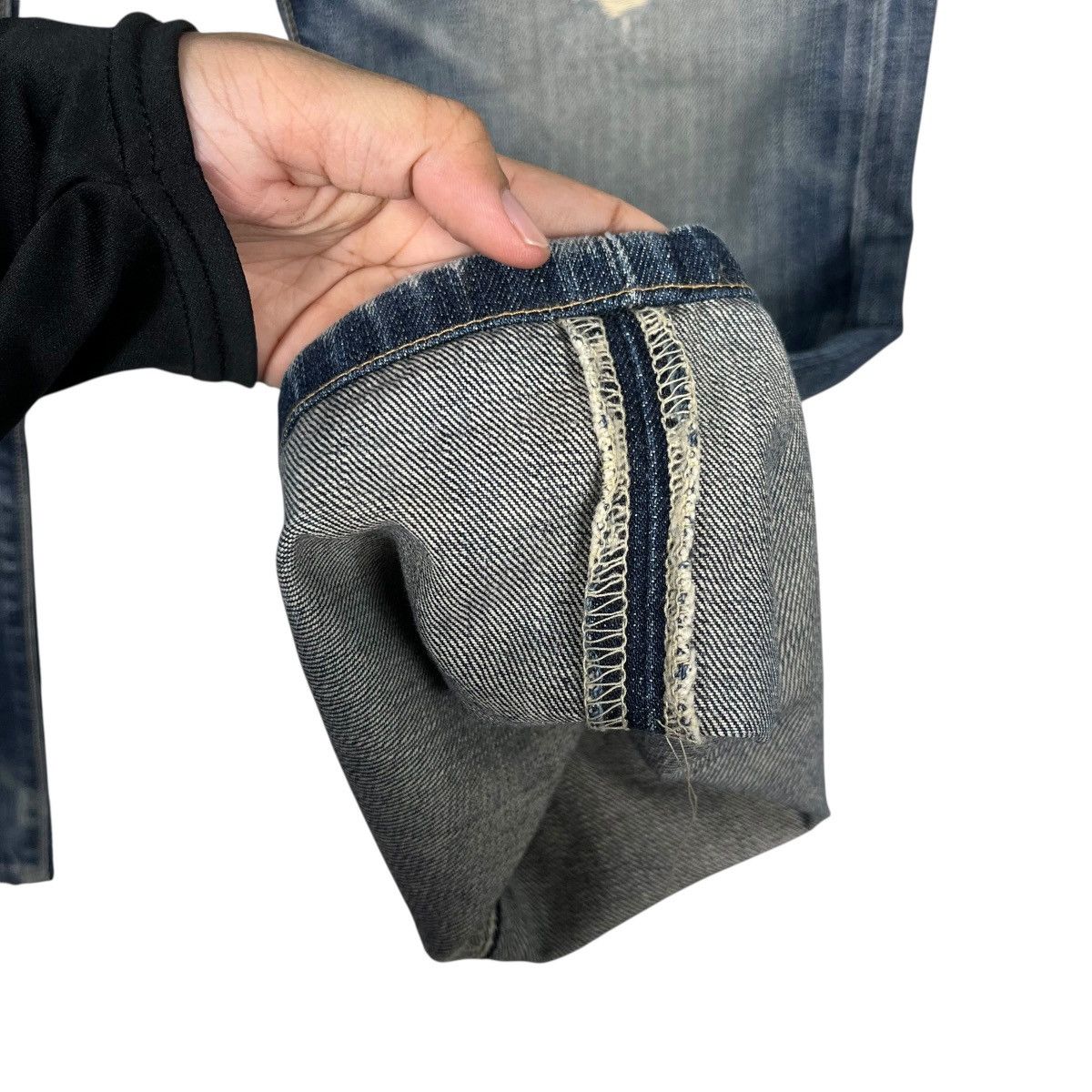 Levi's Vintage Levis Buckle Belt Distressed Denim Jeans Size US 30 / EU 46 - 12 Thumbnail