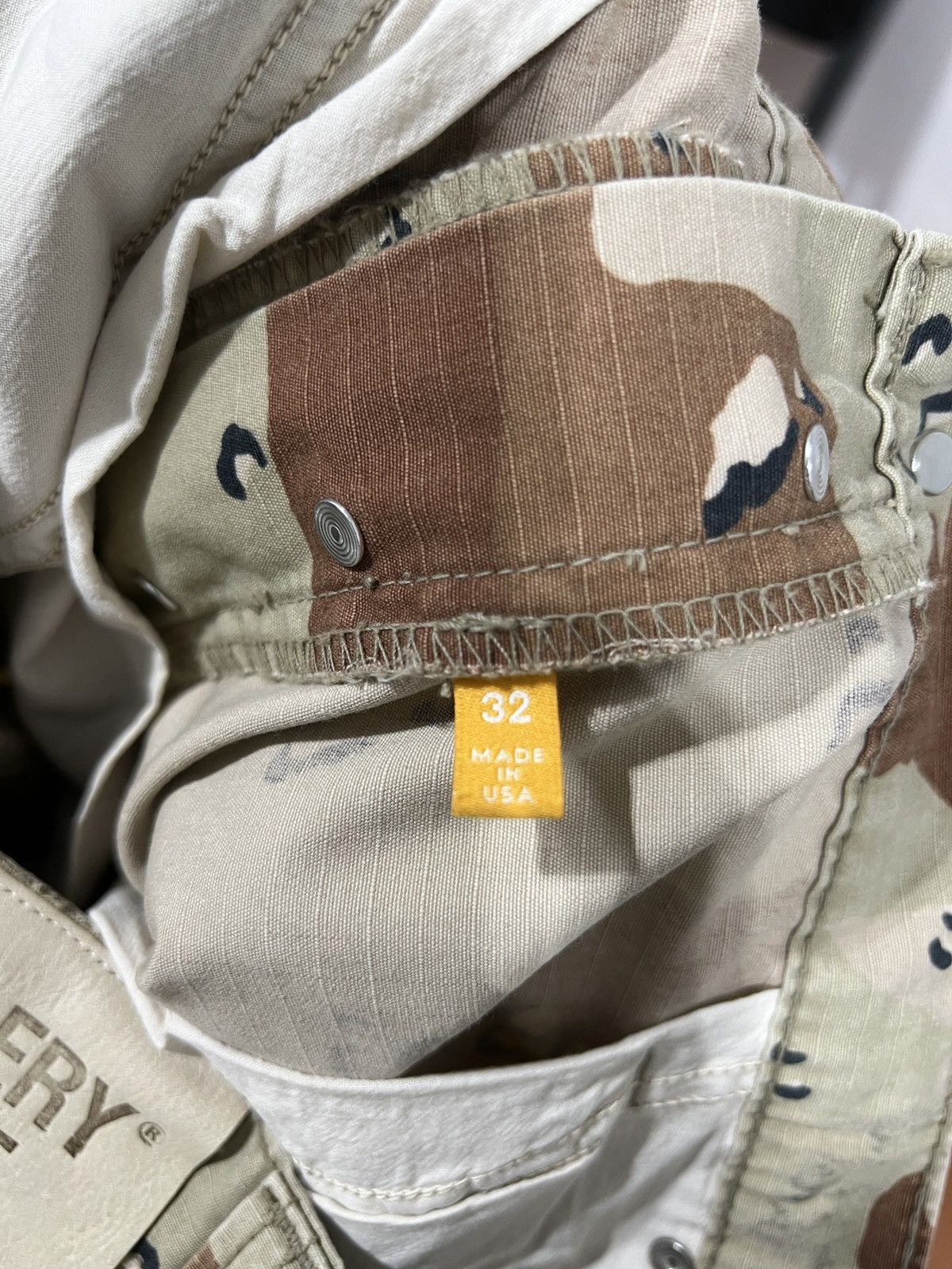 Gallery Dept. Gallery Dept. Desert Camo G Patch Jeans 33/32 Size US 33 - 8 Thumbnail