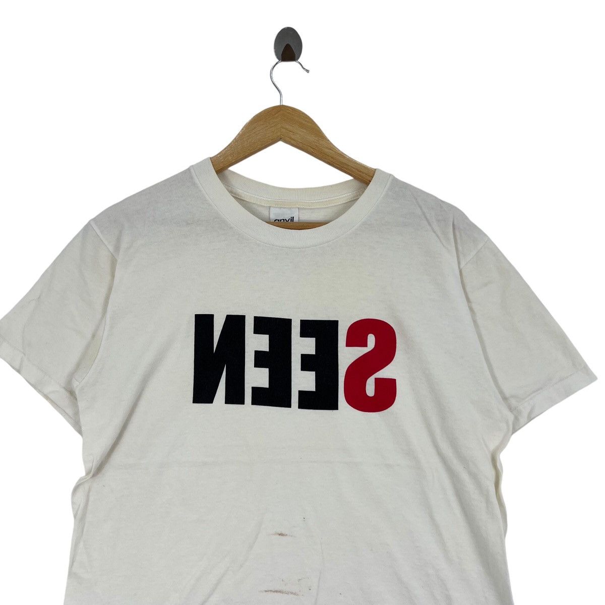 Vintage Vintage 90s Movie SEEN By Anvil Tag T-Shirt Size US M / EU 48-50 / 2 - 2 Thumbnail