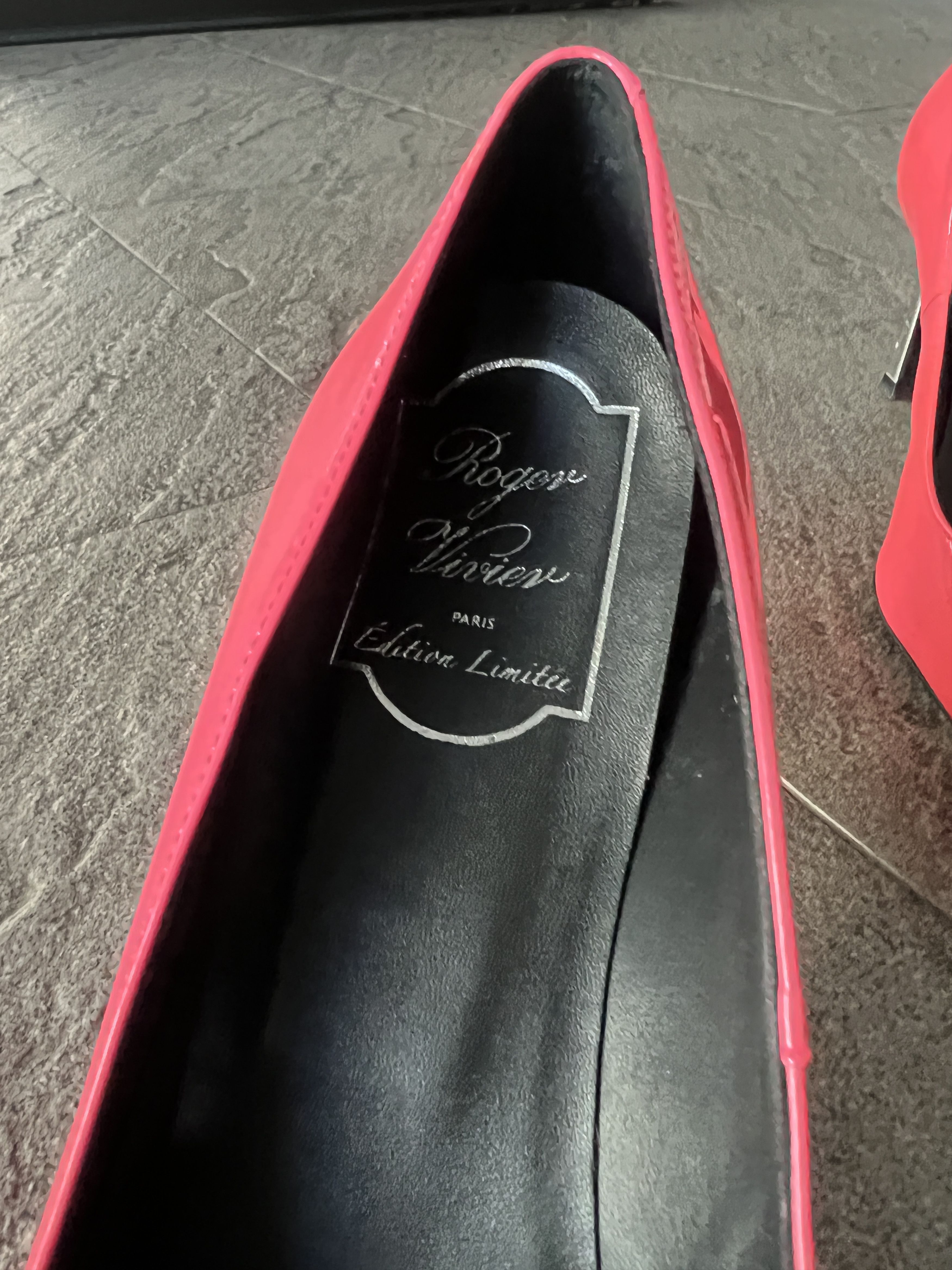 Roger Vivier Roger Vivier Belle Vivier Pink Patent Heels 37.5 Size US 7.5 / IT 37.5 - 8 Thumbnail