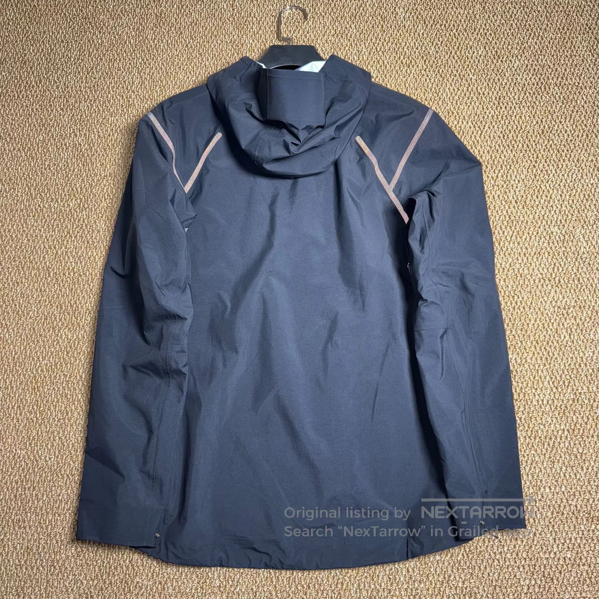 Japanese Brand lululemon LAB Calyx Men's Waterproof Jacket. Size US M / EU 48-50 / 2 - 2 Thumbnail