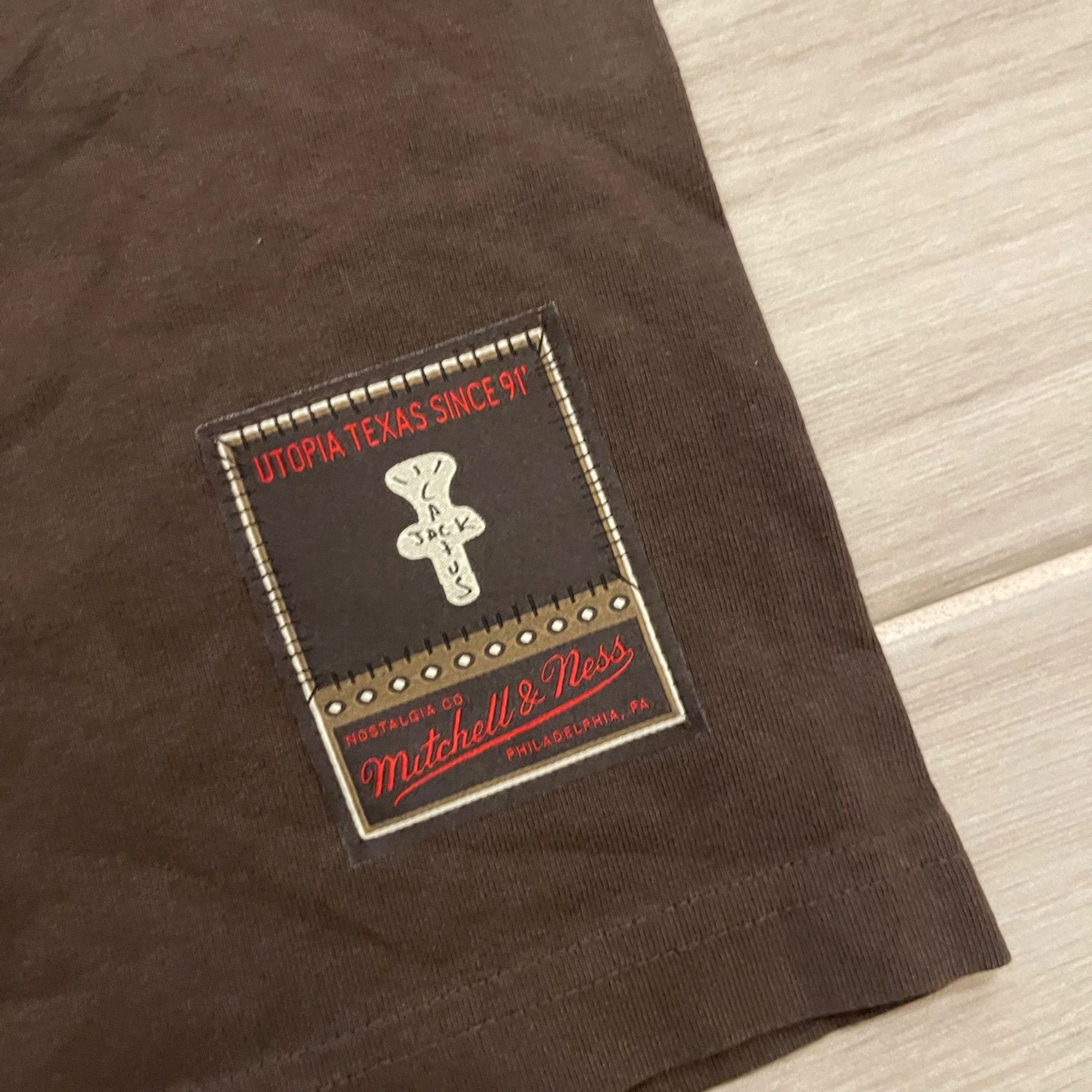 Mitchell & Ness × Travis Scott NEW CACTUS JACK TRAVIS SCOTT x MITCHELL & NESS GEORGIA TEE L Size US L / EU 52-54 / 3 - 5 Thumbnail