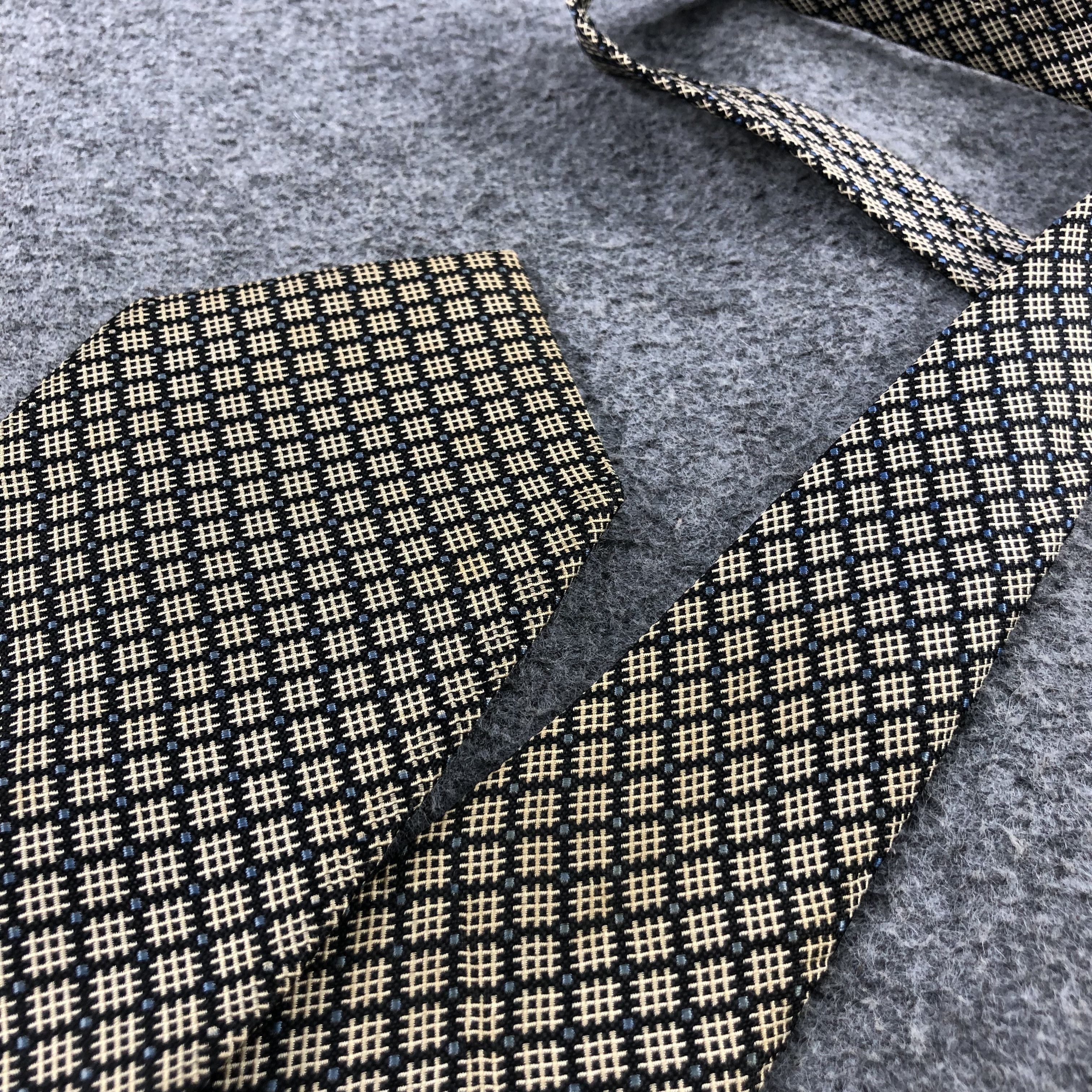 Vintage Carlo Valence Silk Neck Ties Bowtie Cravat T44 Size ONE SIZE - 7 Thumbnail