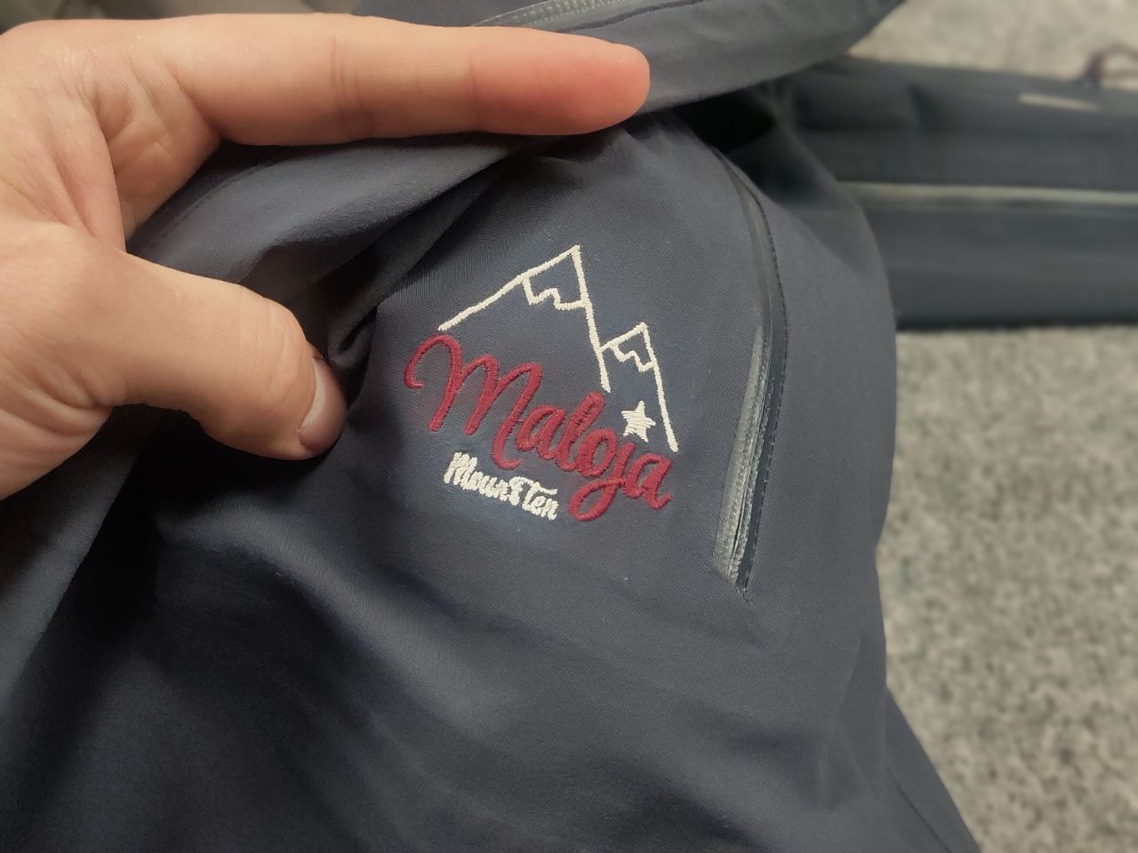 Maloja Maloja Vallra ligh membrane trekking hooded Pockets jacket Size US L / EU 52-54 / 3 - 16 Thumbnail
