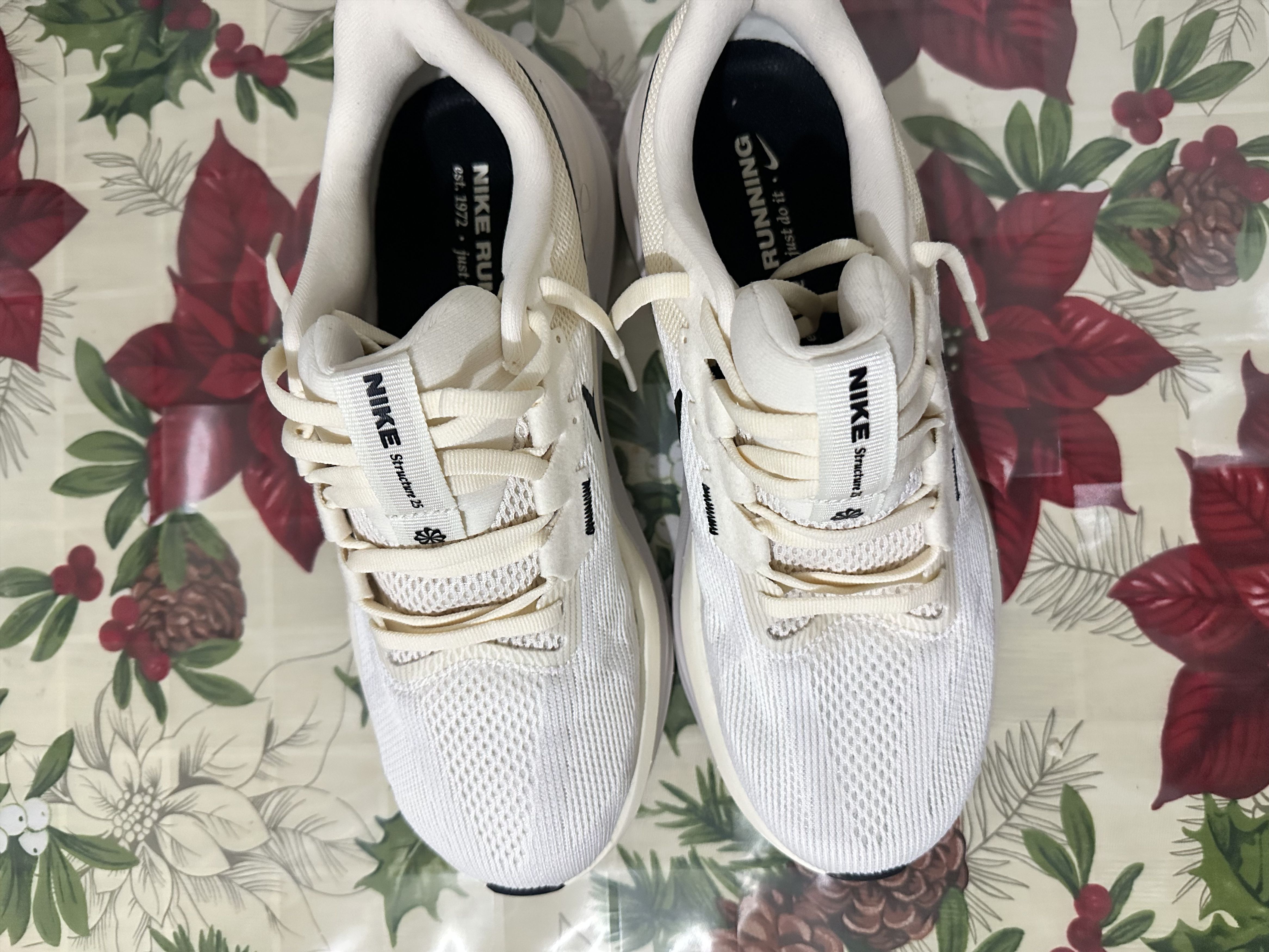 Nike Air Zoom Structure 25 'Coconut Milk' Size US 7 / EU 40 - 1 Thumbnail