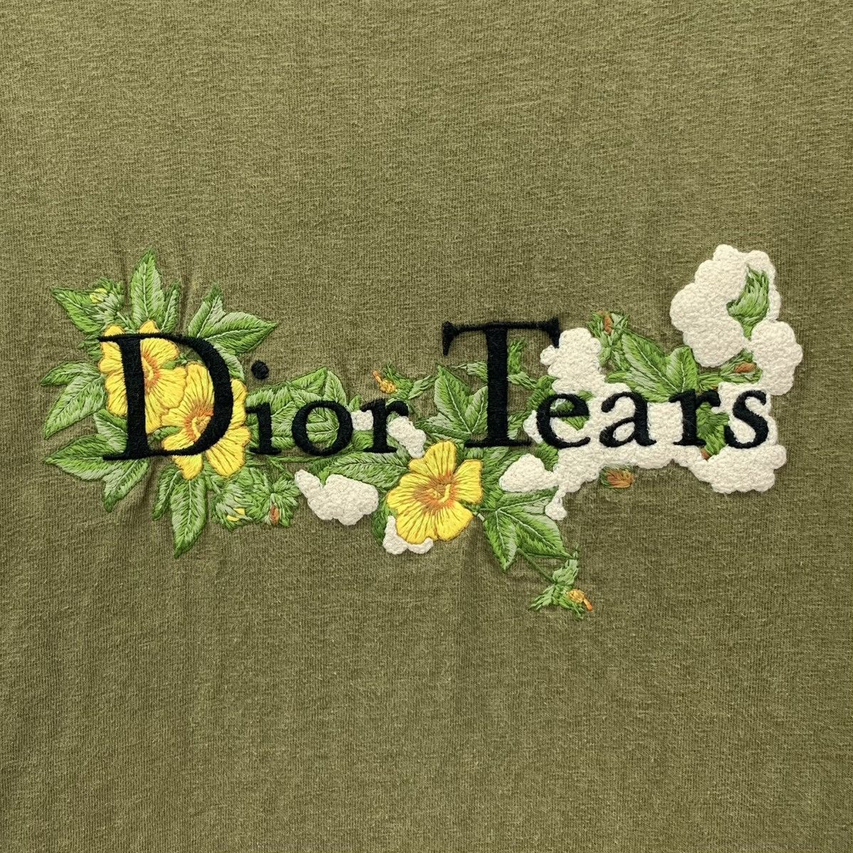 Dior Dior Floral Embroidered Short Sleeve T-shirt K26WX Size US XS / EU 42 / 0 - 5 Thumbnail