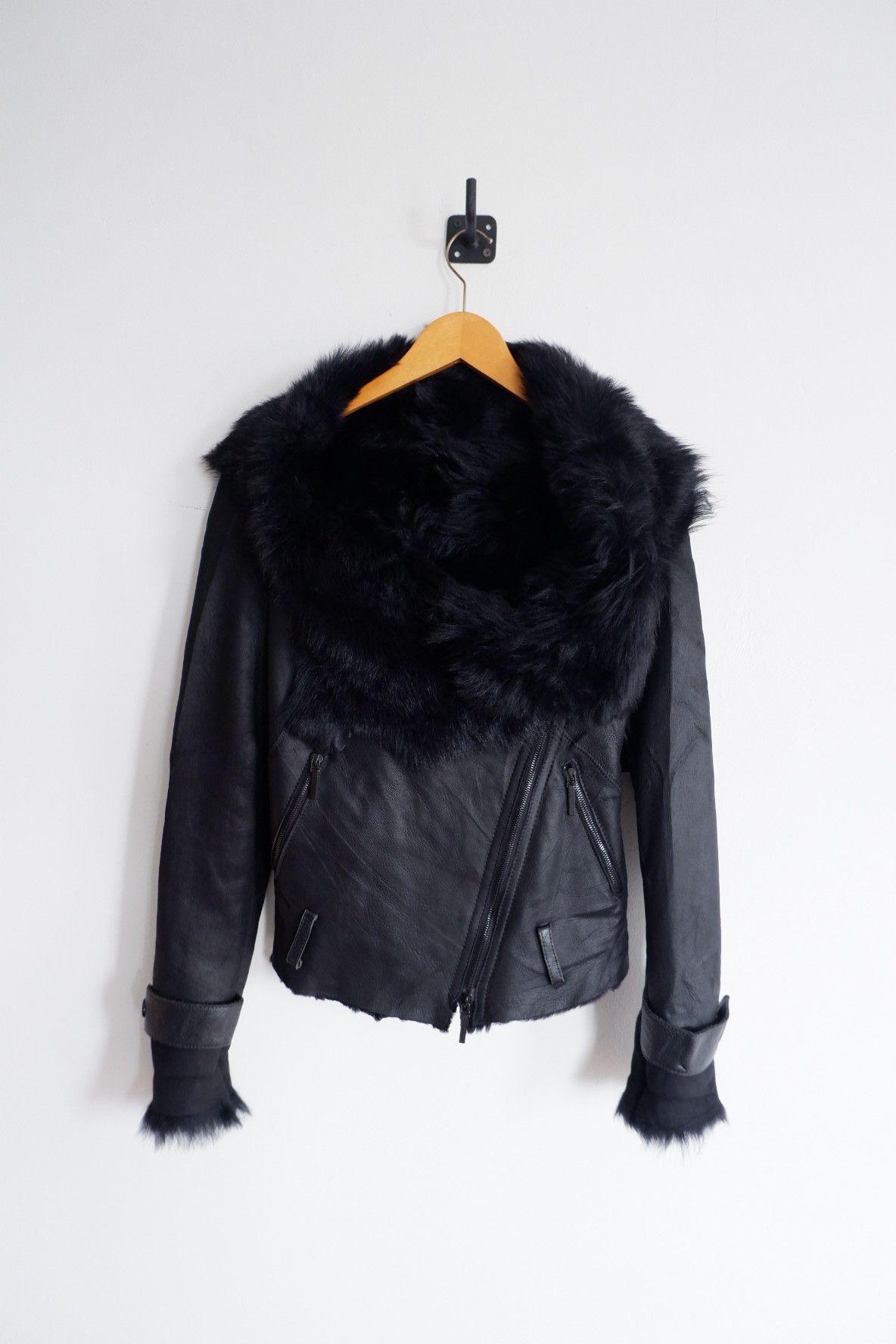 Le Grande Bleu (L.G.B.) Fur Leather by Karl Donoghue Leather Jacket Size XS / US 0-2 / IT 36-38 - 1 Thumbnail