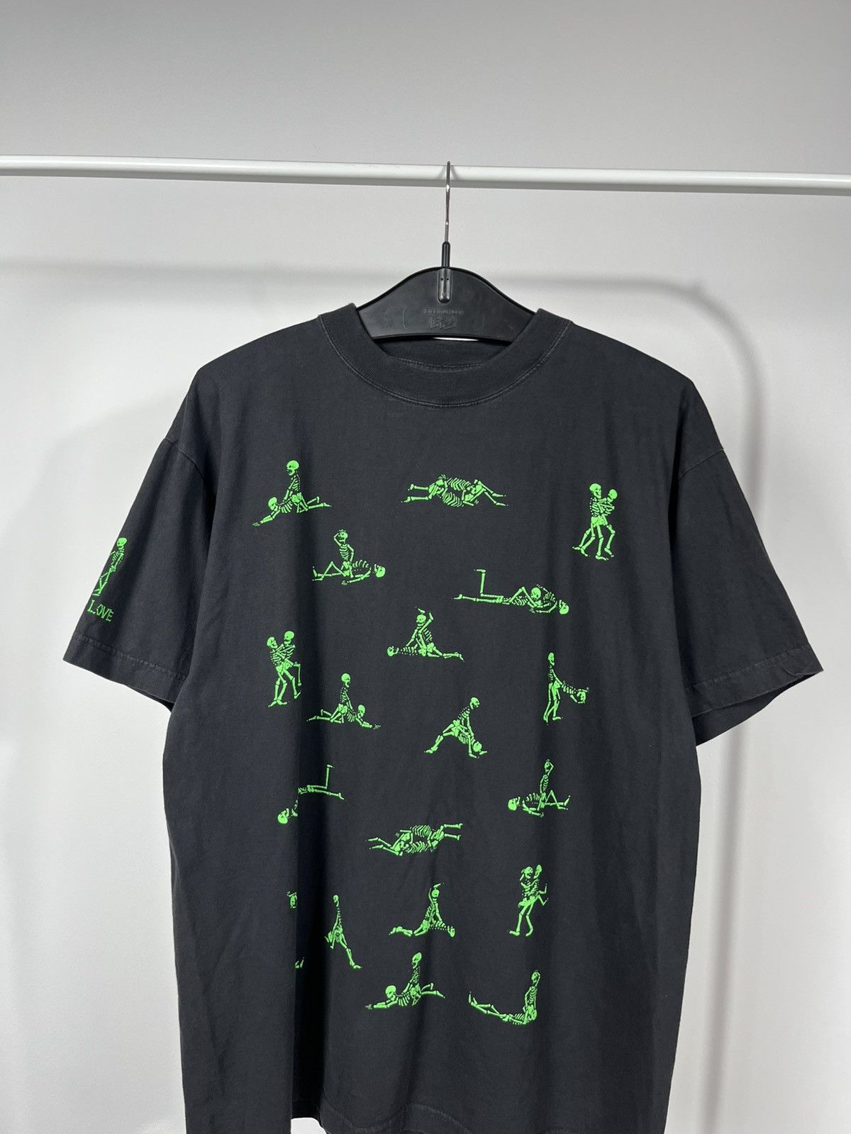 Other Oversized Black T-Shirt Green Skeleton Graphic Bone In Love Size US L / EU 52-54 / 3 - 2 Thumbnail