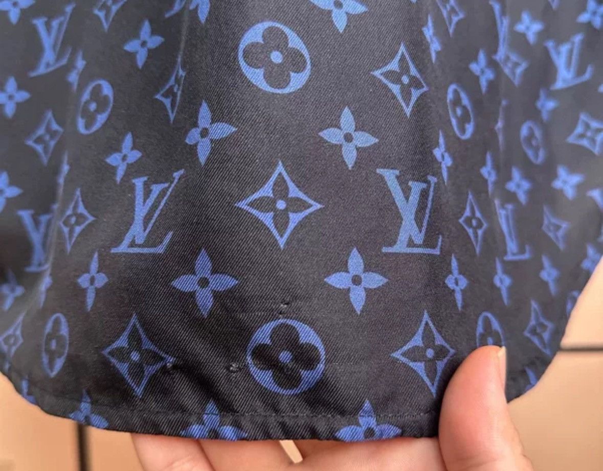 Louis Vuitton Louis Vuitton 24 new blue floral mulberry silk shirt Size US M / EU 48-50 / 2 - 4 Thumbnail
