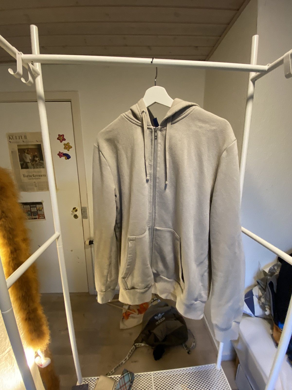 Other Beige ZipUp hoodie Size US M / EU 48-50 / 2 - 1 Thumbnail