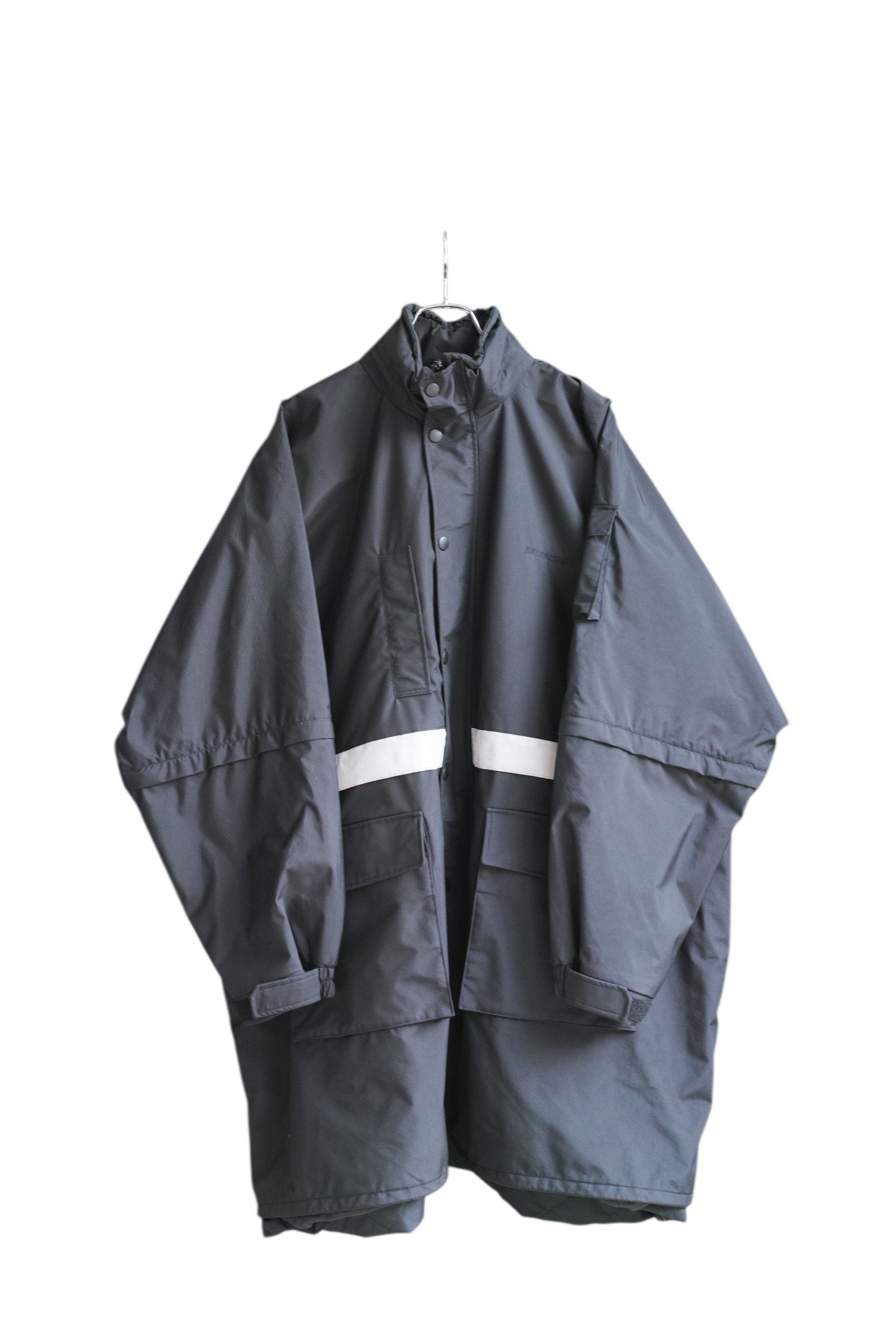 Balenciaga BALENCIAGA 2018Winter Reflective stripe oversized parka black size 48 Size US XXL / EU 58 / 5 - 1 Thumbnail