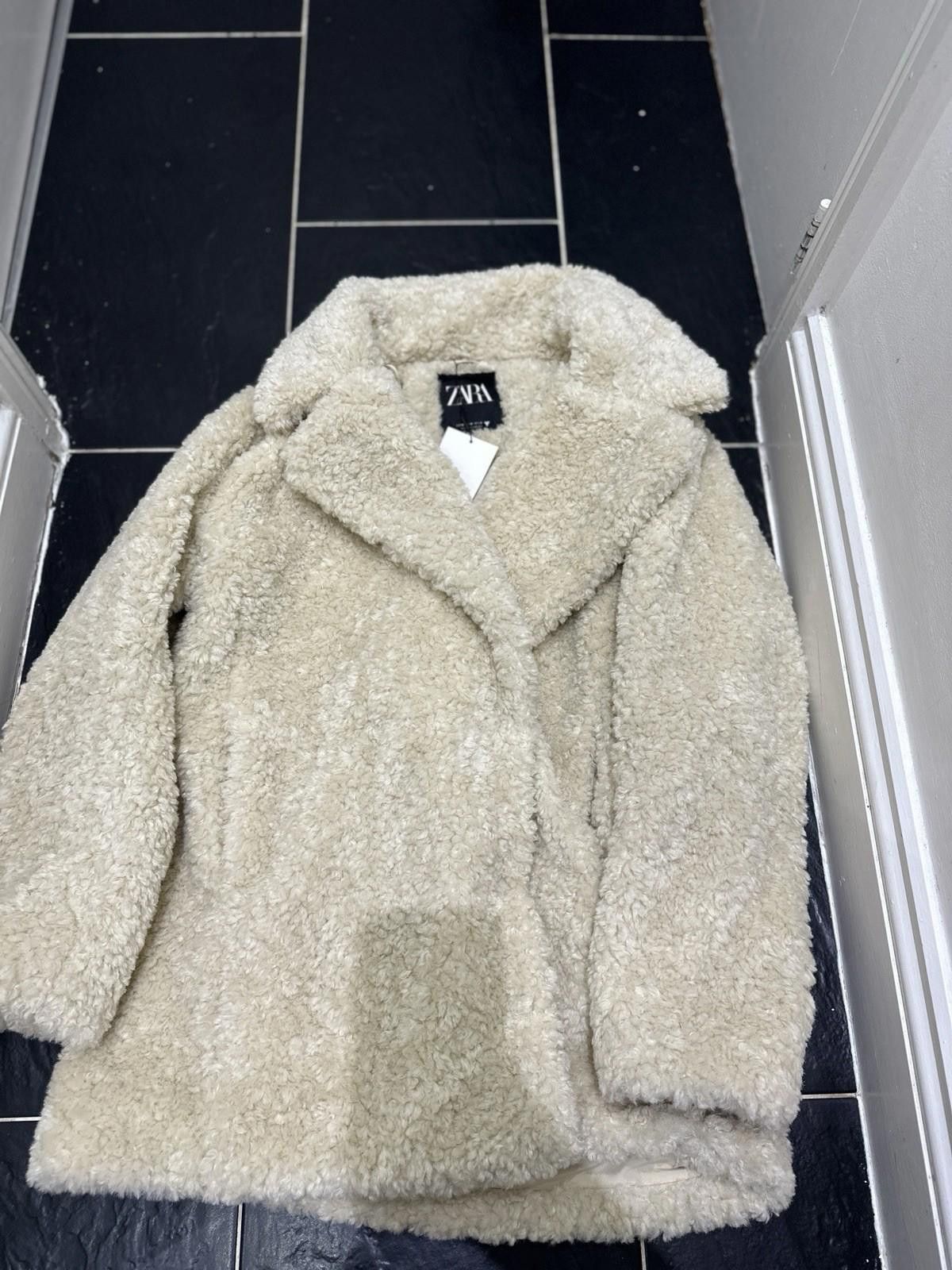 Zara ZARA Teddy bear Faux Fur coat BNWT Size M / US 6-8 / IT 42-44 - 5 Thumbnail