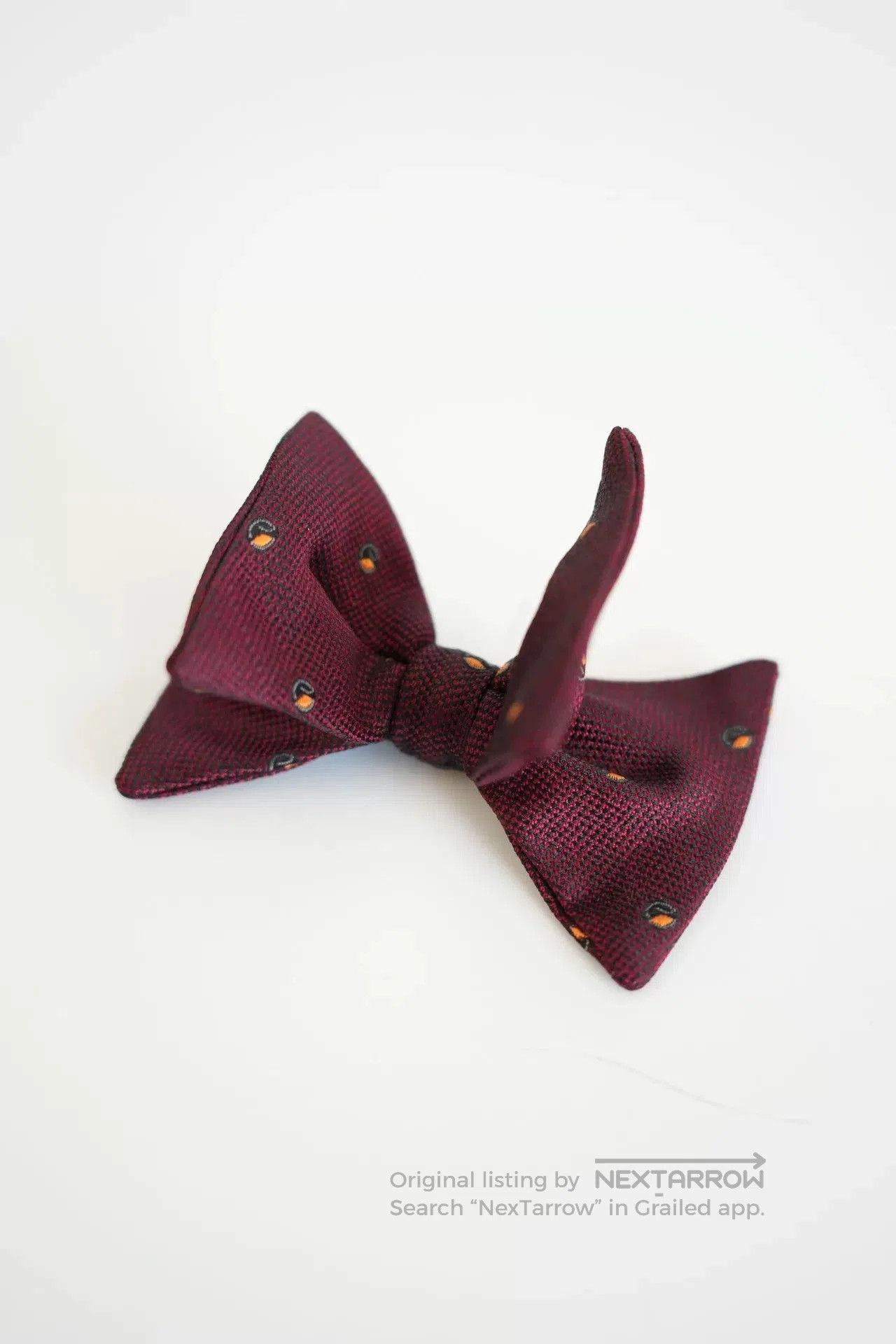 Y's for Men burgundy silk bow tie by yohji yamamoto. Size ONE SIZE - 2 Thumbnail