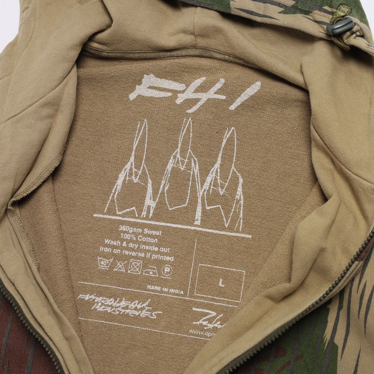 Maharishi Maharishi x Futura 00s Vintage Camo Printed Zip Hoodie Rare Size US L / EU 52-54 / 3 - 9 Thumbnail