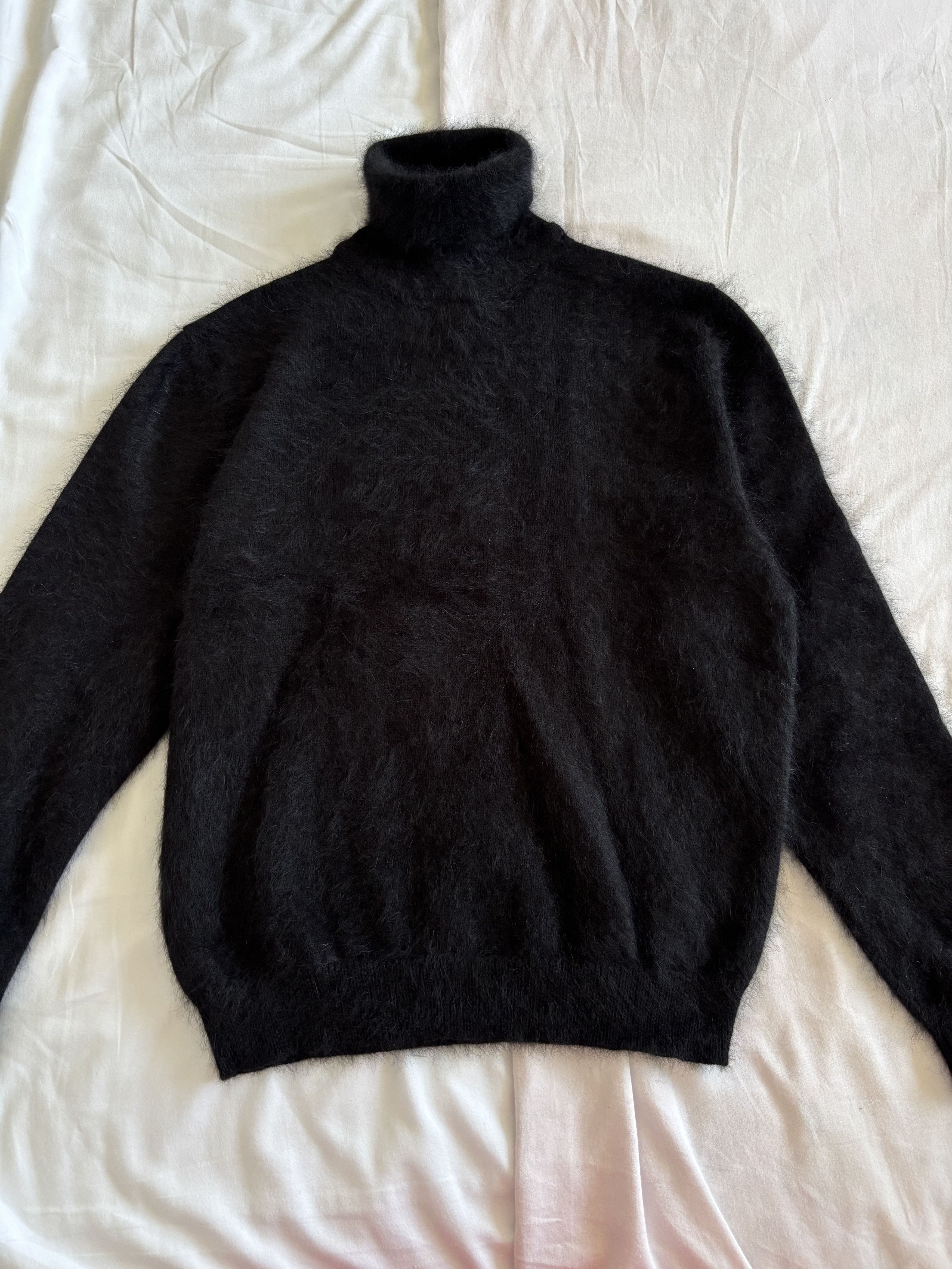 Prada Angora Fur Turtleneck Size US L / EU 52-54 / 3 - 5 Thumbnail
