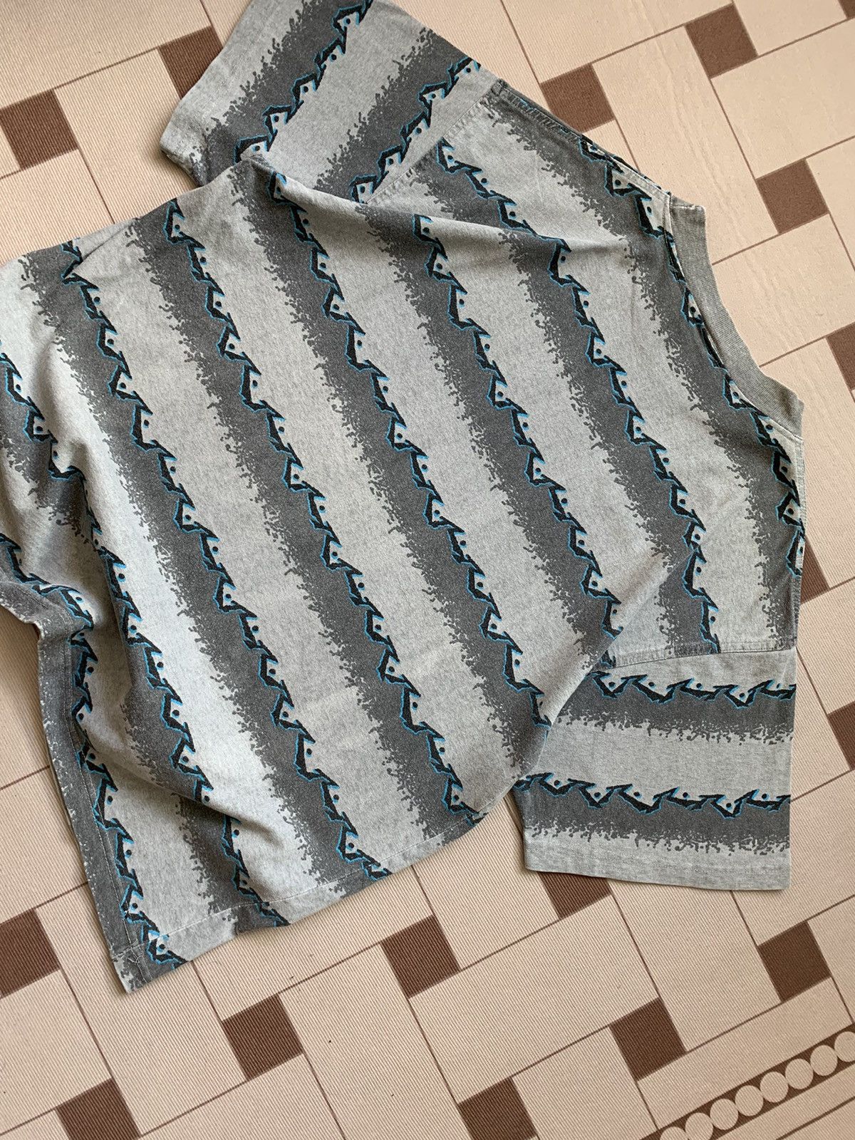 Rusty × Vintage Vintage Rusty AOP Surf Tshirt Size US XL / EU 56 / 4 - 5 Thumbnail