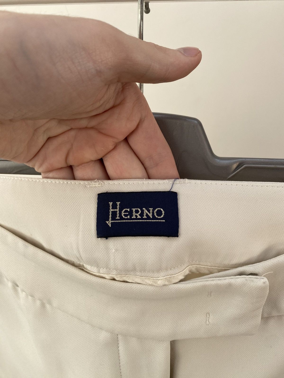 Herno Vintage Herno Beige Tailored Trousers Elegant Pants Size US 34 / EU 50 - 5 Thumbnail