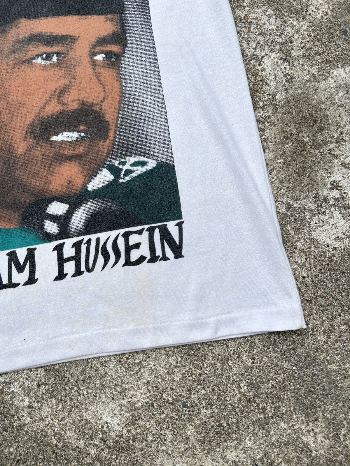 Vintage Vintage Saddam Hussein White T-shirt Size US XXS / EU 40 - 8 Thumbnail