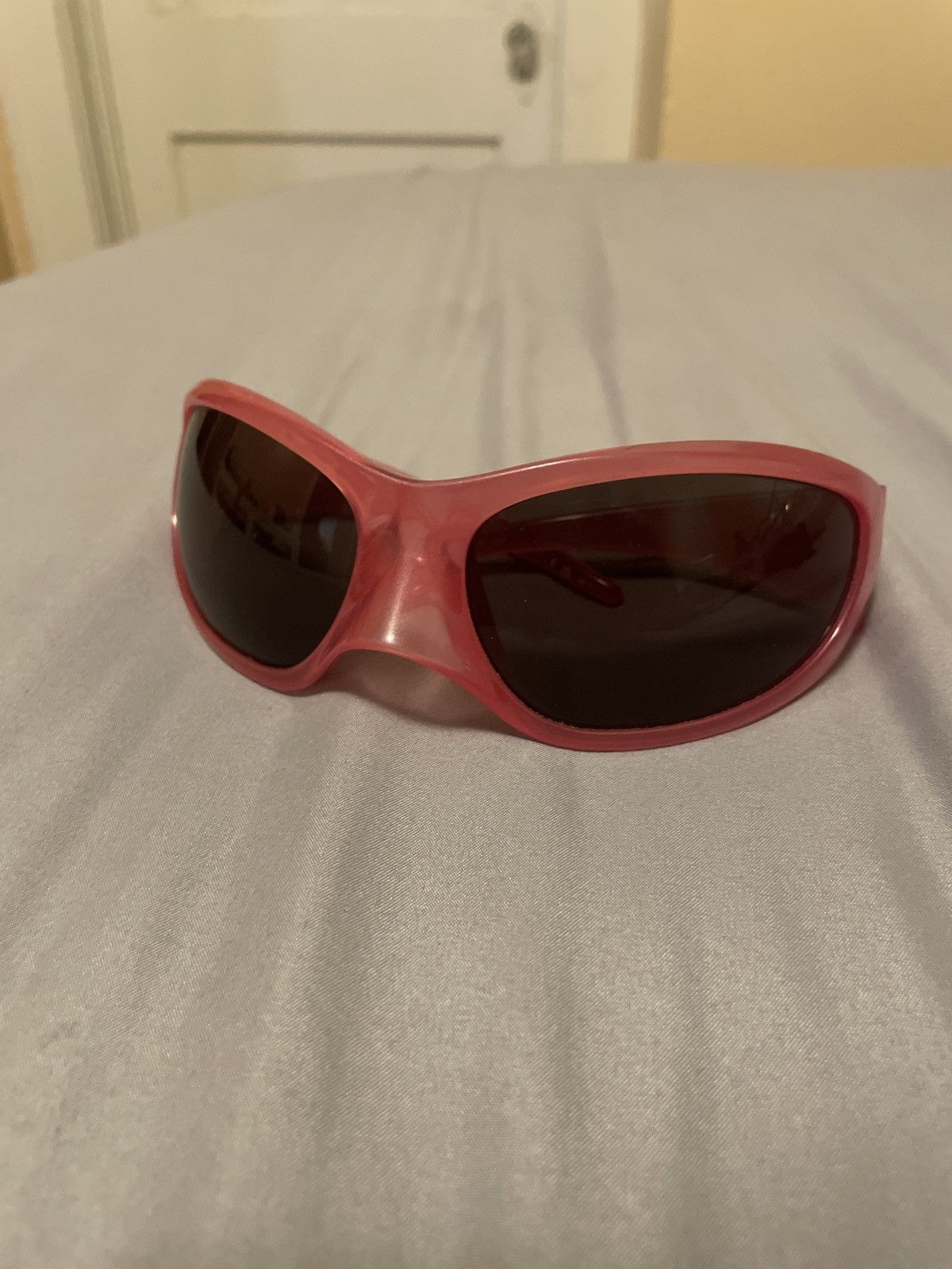 NEW Balenciaga BB0096S Dynasty Sunglasses in Baby Pink Balenciaga BB0096S Dynasty Pink Rectangle Sunglasses w/ Case  main image 2