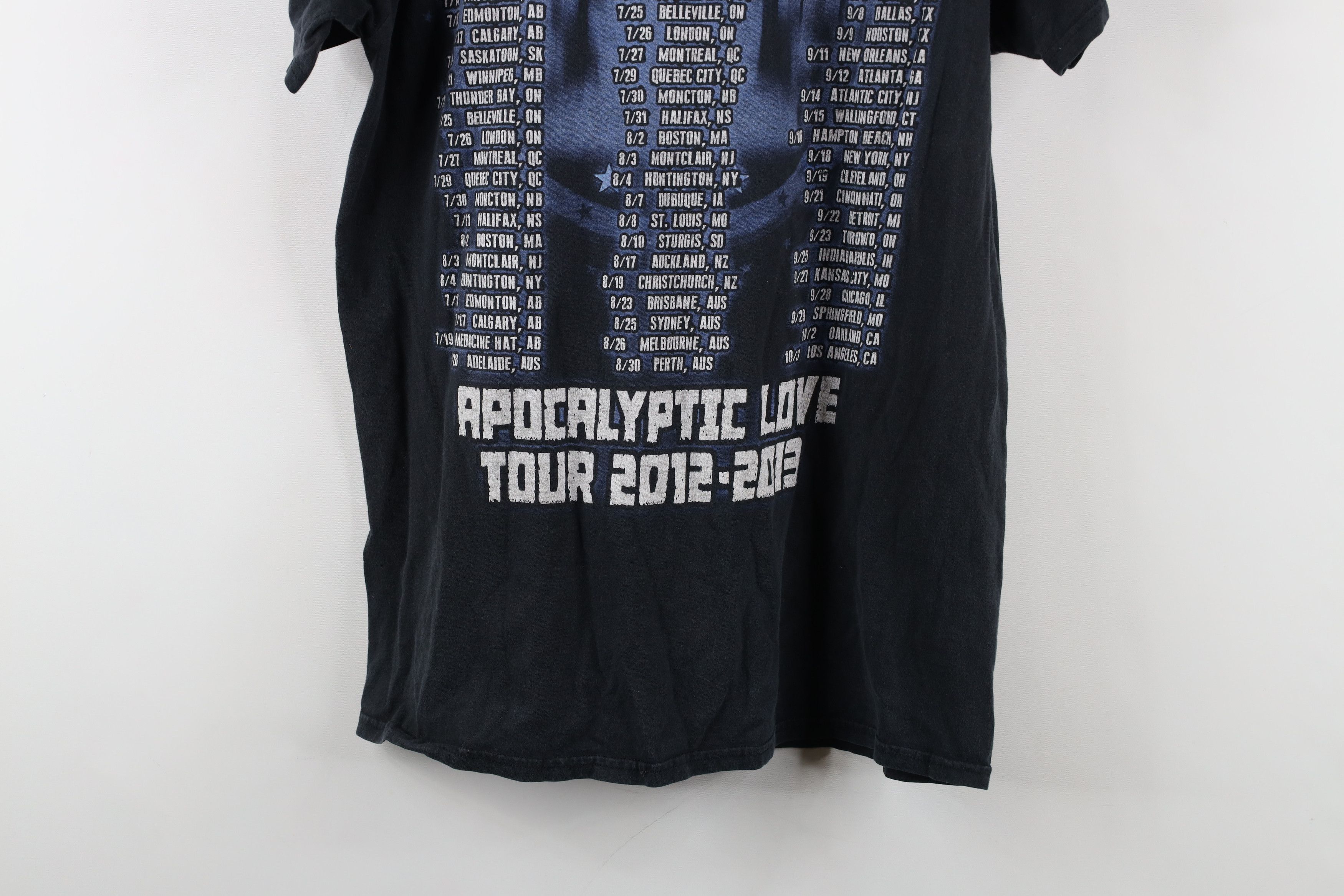 Vintage Vintage Y2K Apocalyptic Love Tour Slash Band T-Shirt Size US M / EU 48-50 / 2 - 14 Thumbnail