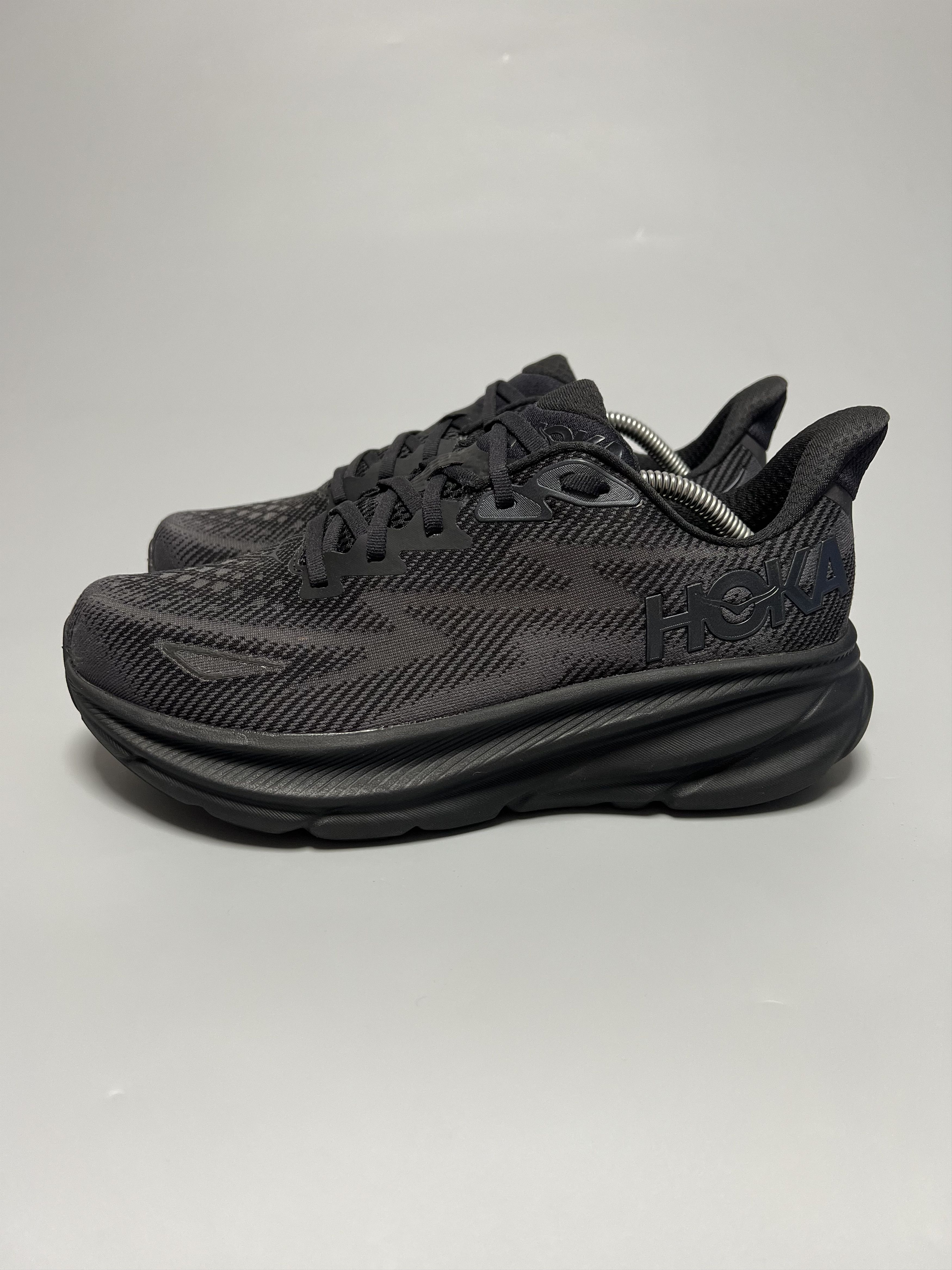 Hoka 9 EE Hoka One One Clifton 9 Wide Running Shoes Walking Gym Size US 9 / EU 42 - 1 Thumbnail