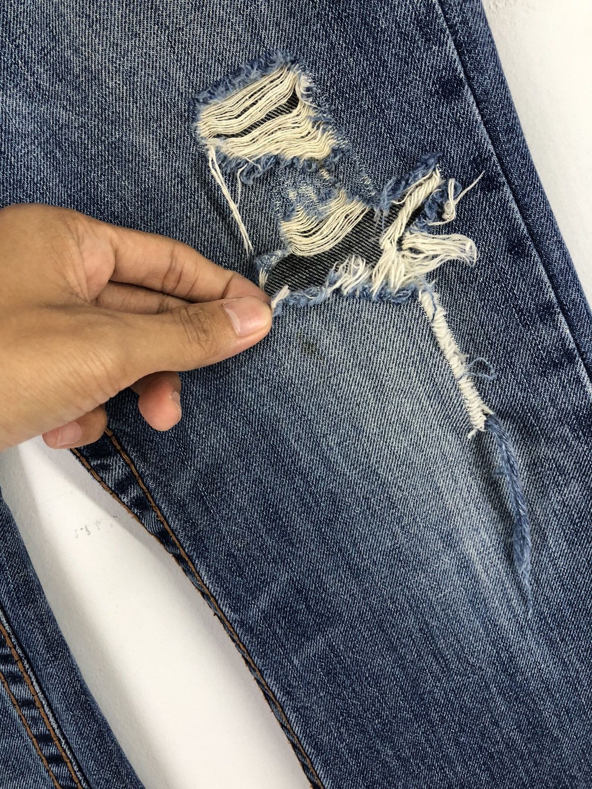 Aeropostale Vintage Aeropostale Driggs Slim Bootcut Distressed Jeans Size US 29 - 11 Thumbnail