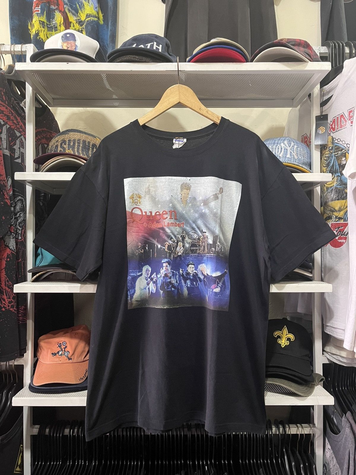 Vintage Queen & Adam Lambert Rhapsody Tour T Shirt Adult FOL Tag Size US XL / EU 56 / 4 - 1 Thumbnail
