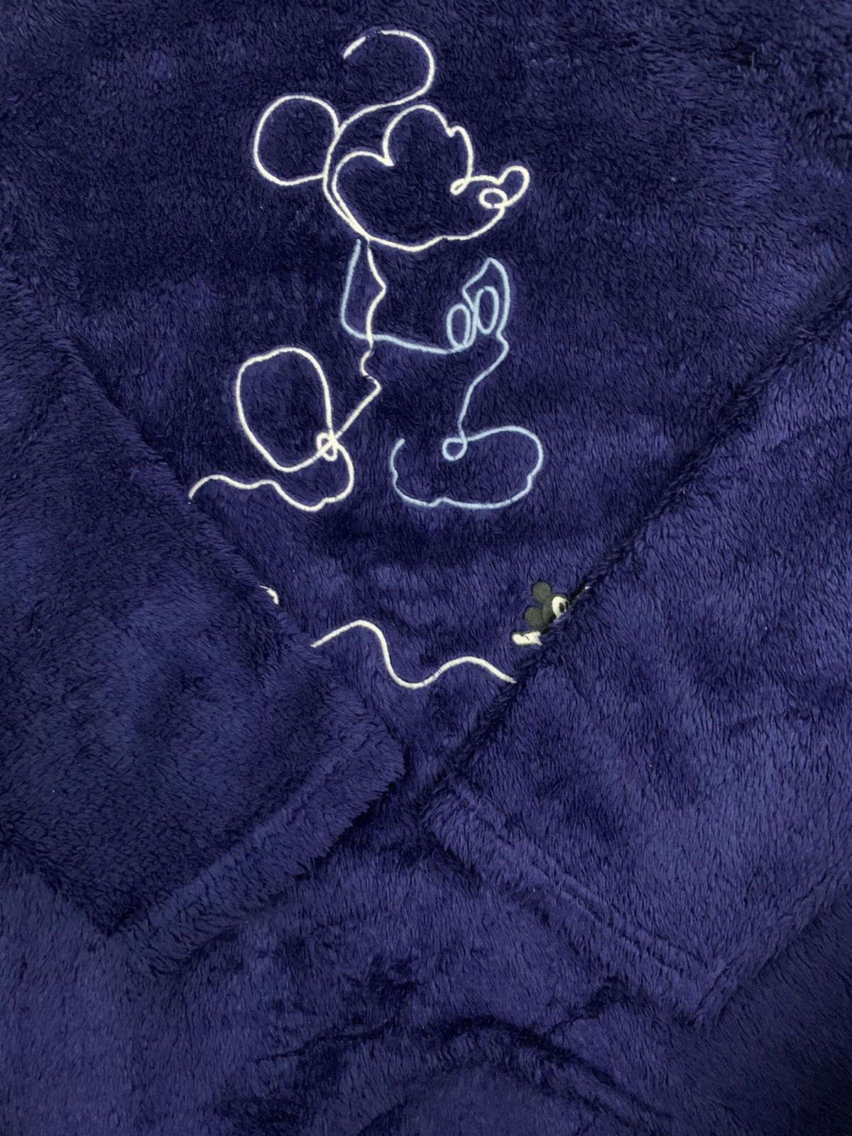 Mickey Mouse Vintage Y2K Uniqlo x Disney Mickey Mouse Embroidered Fleece Size US L / EU 52-54 / 3 - 7 Thumbnail