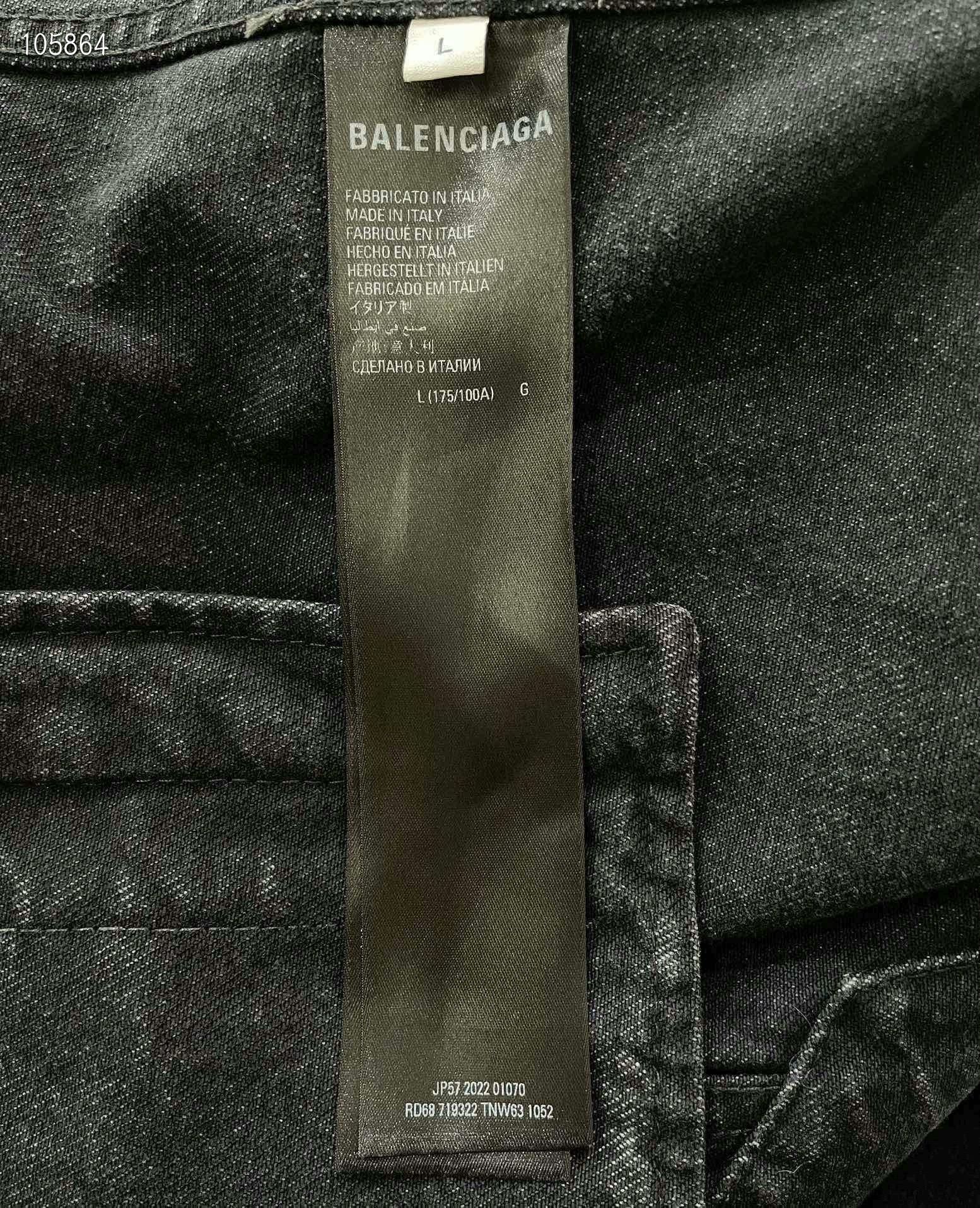 Balenciaga Balenciaga Black Full Printed Double B Denim Jacket 2501-Ne Size US L / EU 52-54 / 3 - 5 Thumbnail