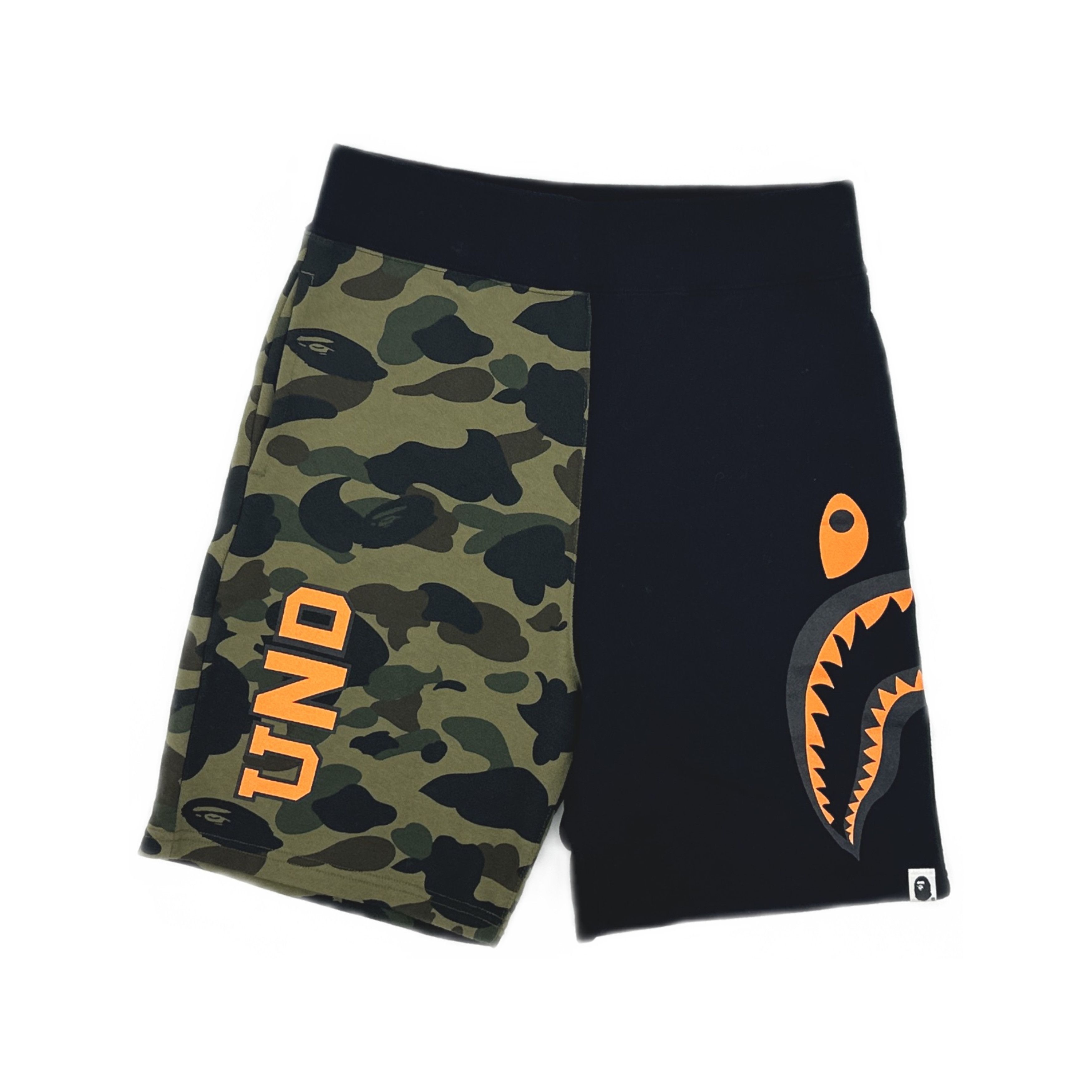 Bape BAPE x Undefeated Shark Shorts Size M Size US 32 / EU 48 - 1 Thumbnail