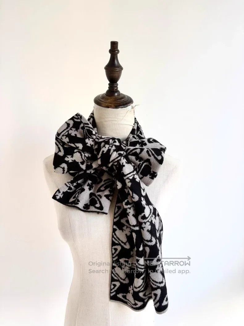 Vivienne Westwood Vivienne Westwood Vintage Black and White Two-Sided Saturn Size ONE SIZE - 2 Thumbnail
