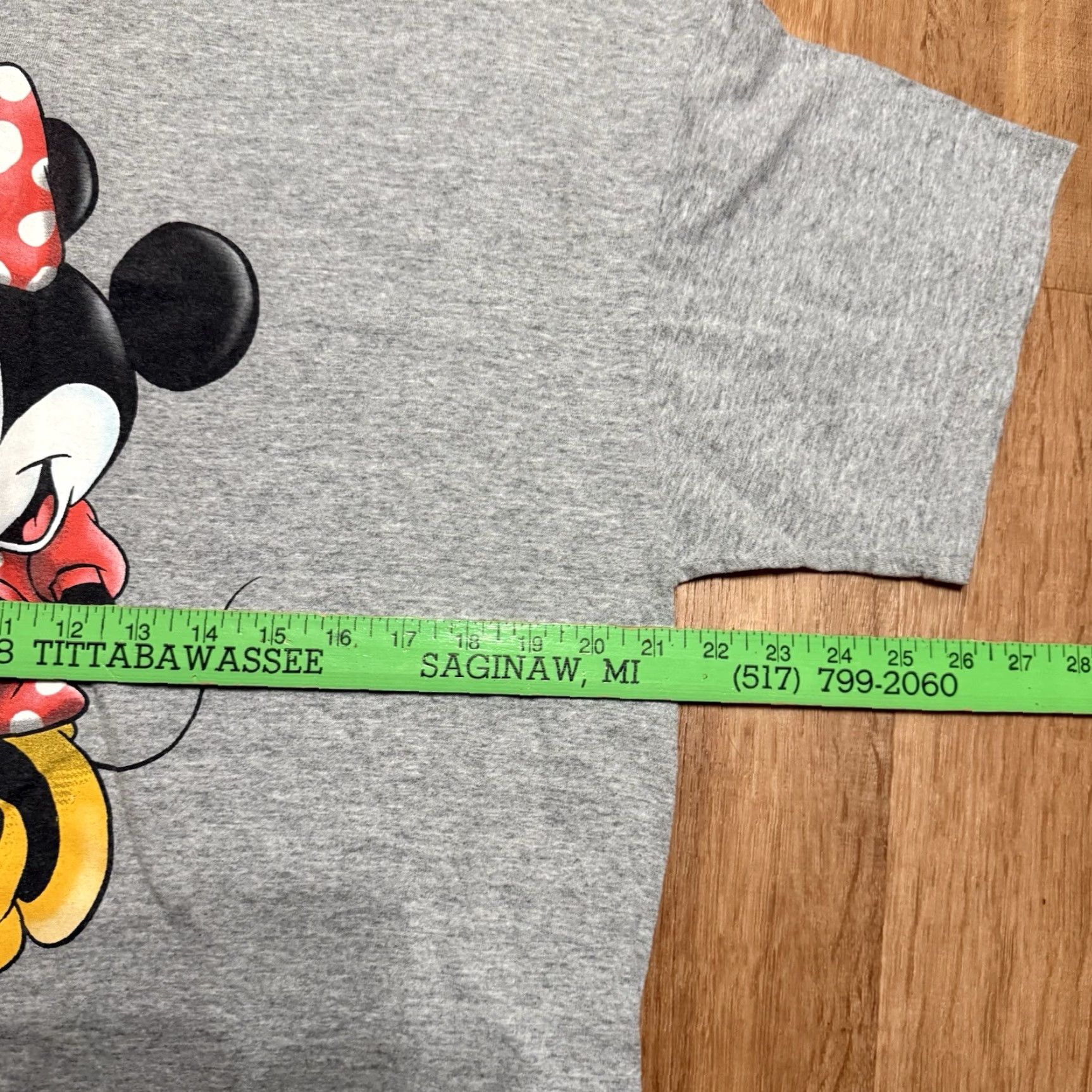Disney Minnie Mouse Shirt Womens XL Gray Graphic Crew Neck Short Sleeve Disney T-Shirt Womens XL Gray Graphic Crew Neck Short Sleeve Disney Size XL / US 12-14 / IT 48-50 - 5 Thumbnail