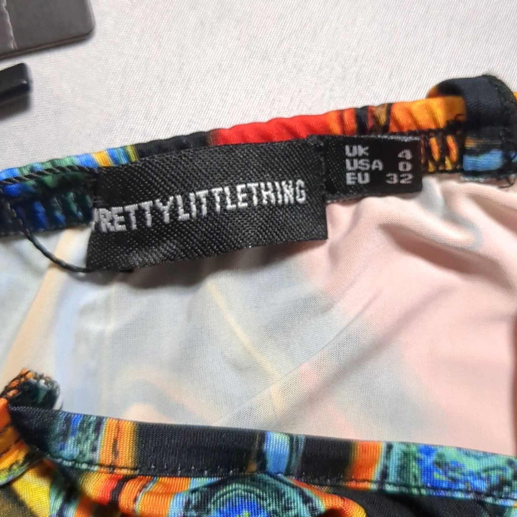 PrettyLittleThing VINTAGE? No. Size XS / US 0-2 / IT 36-38 - 3 Thumbnail