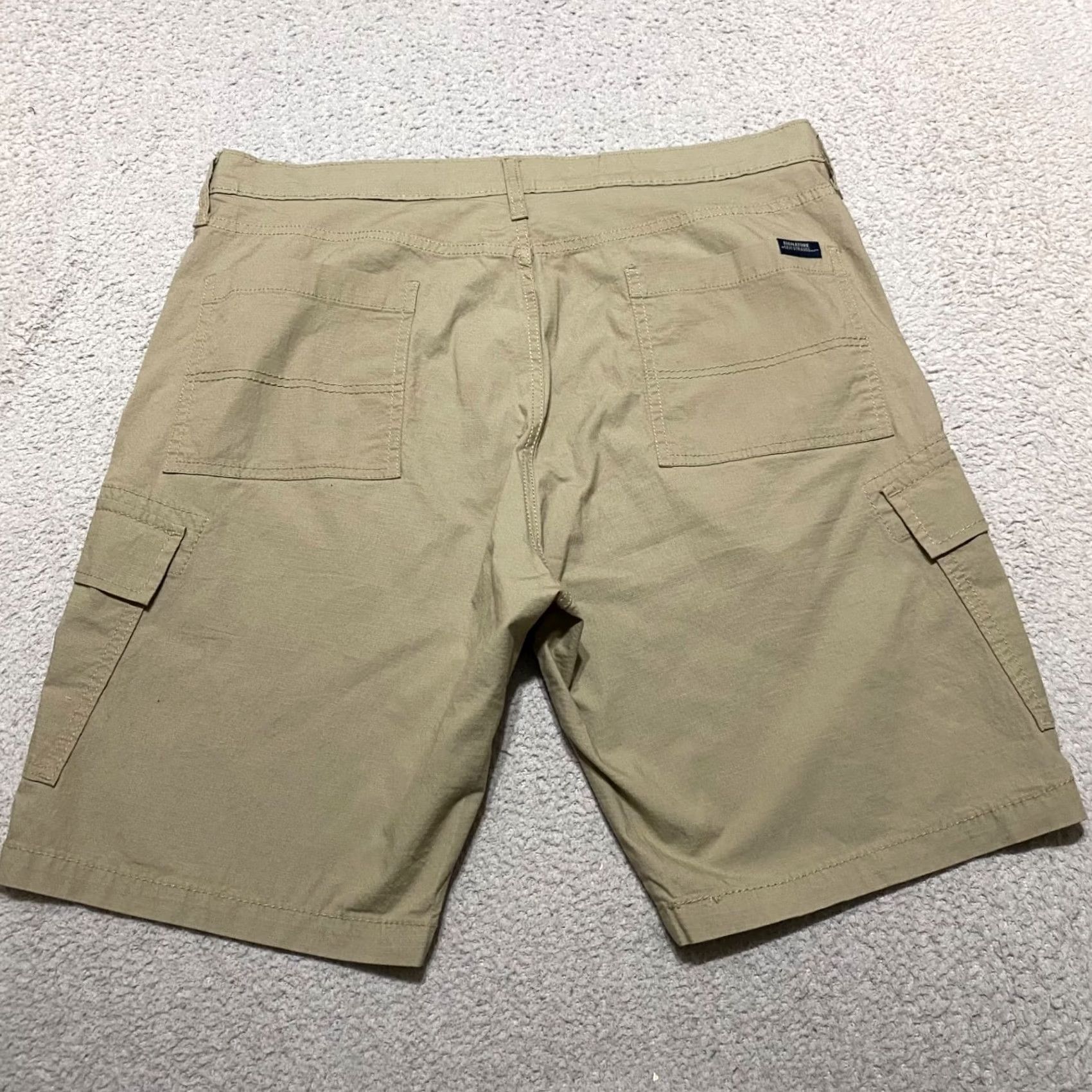 Vintage Signature by Levi Strauss & Co. Levi's Signature Mens Shorts Cargo Beige 36 Mid Rise Utility Pocketed Outdoor Cotton Spandex Casual Wear Mens Size US 36 / EU 52 - 2 Thumbnail