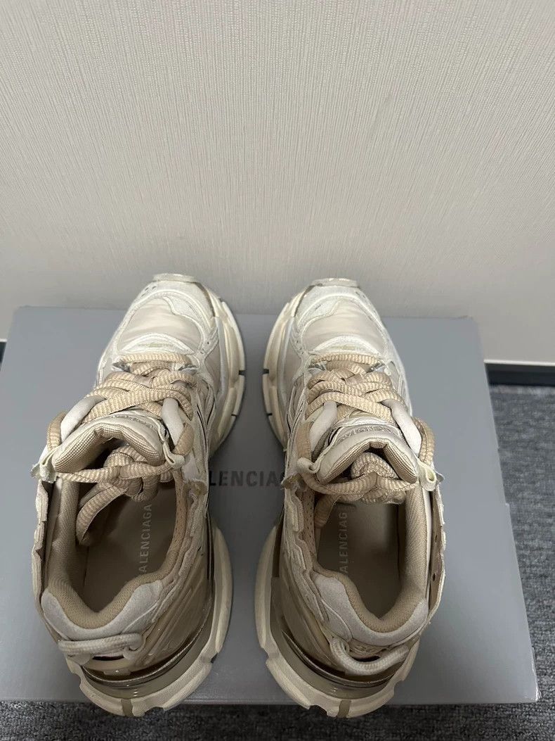 Balenciaga Balenciaga Runner Sneakers in Rare Beige Color-2506 Size US 6 / IT 36 - 4 Thumbnail