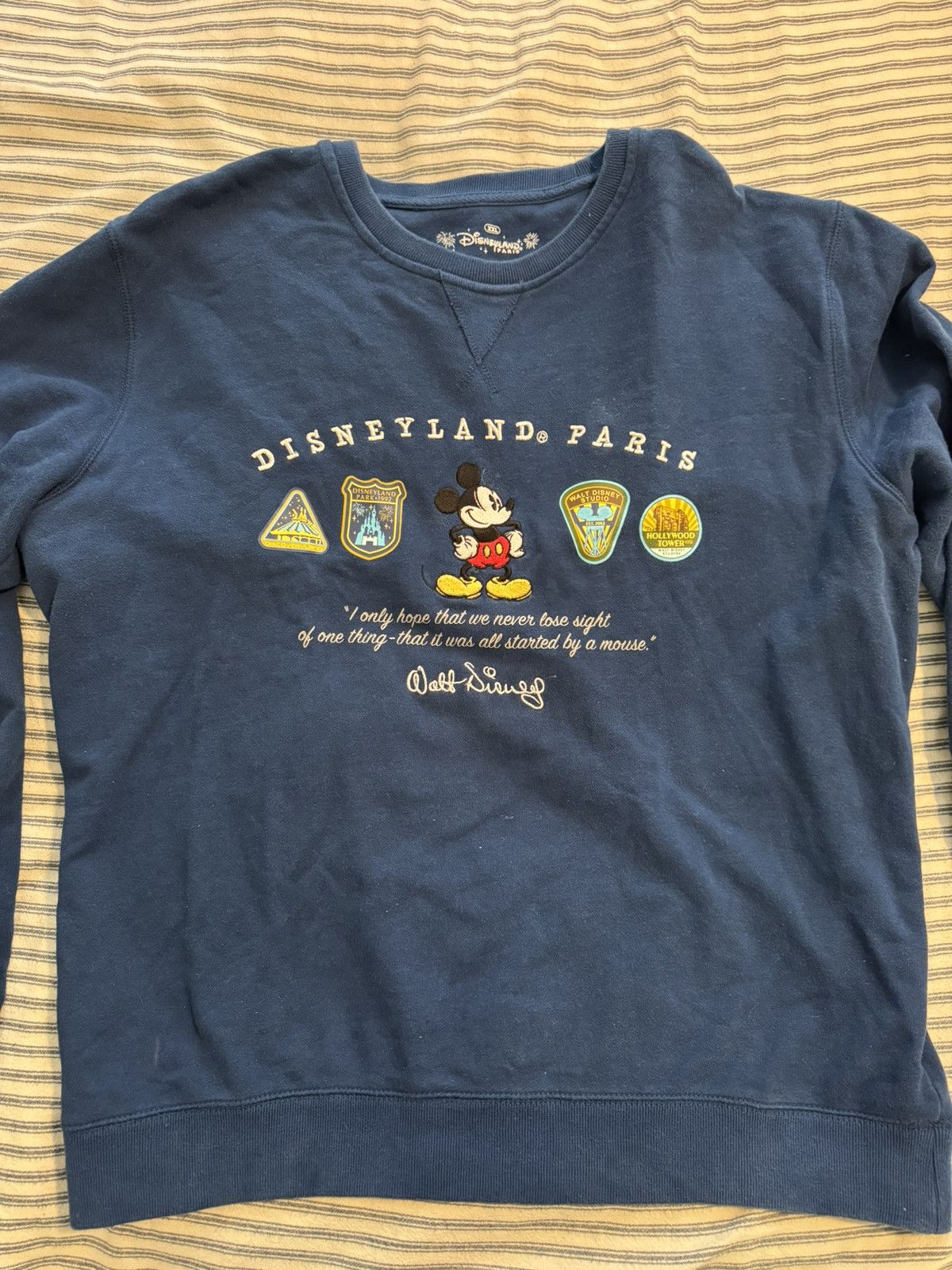 Disney Disneyland Paris Embroidered Sweatshirt Size US XXL / EU 58 / 5 - 1 Thumbnail