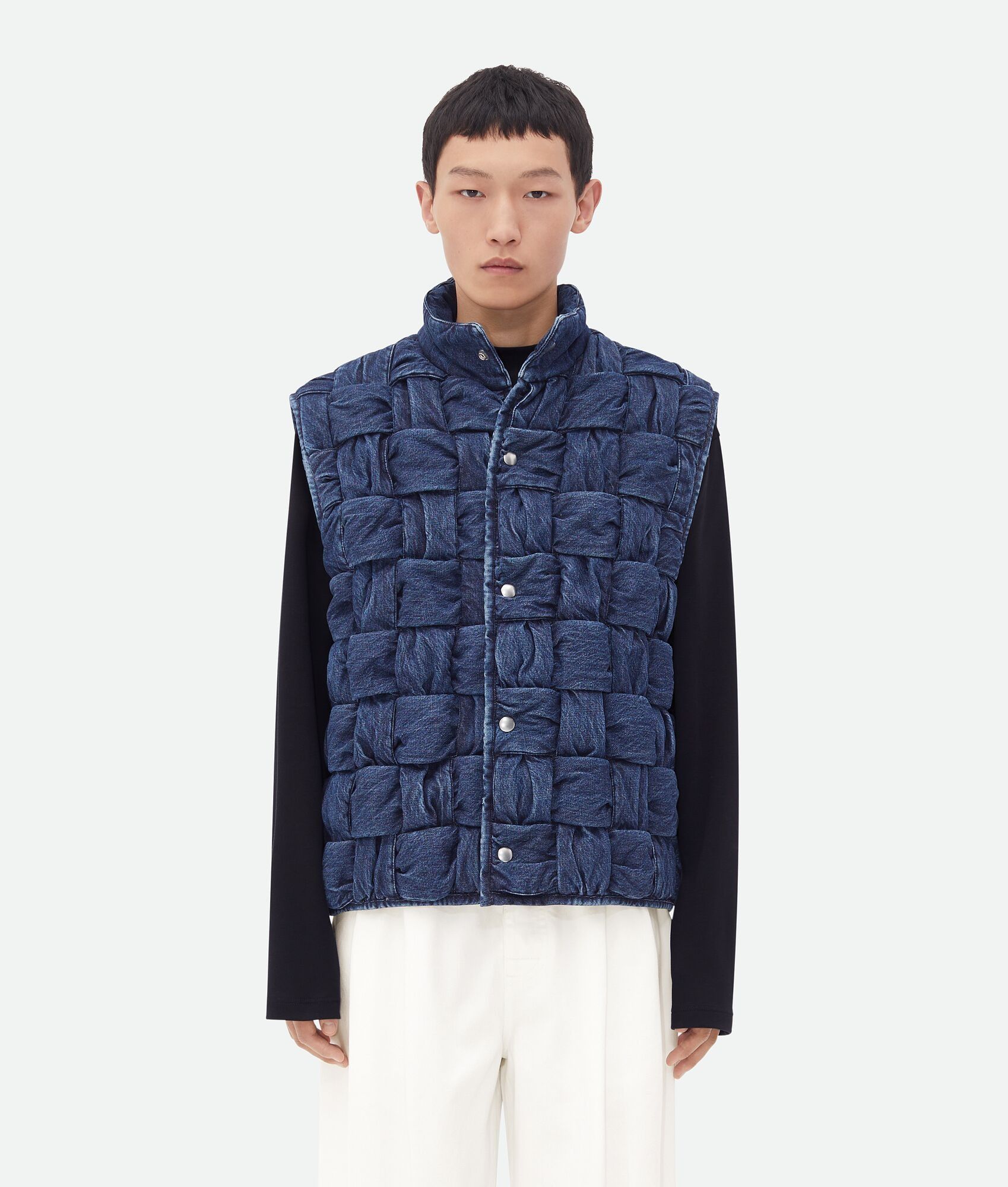 Bottega Veneta o1loc1c0325 778442 Intrecciato Denim Gilet in Indigo Blue Size US S / EU 44-46 / 1 - 1 Thumbnail
