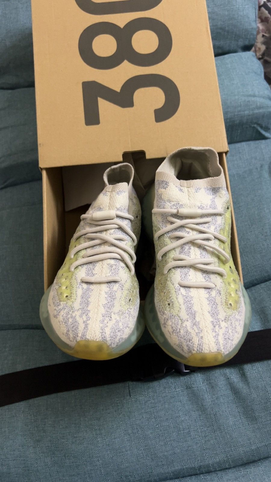 Adidas × Yeezy Yeezy 380 Alien Blue 9 US Size US 9 / EU 42 - 8 Thumbnail